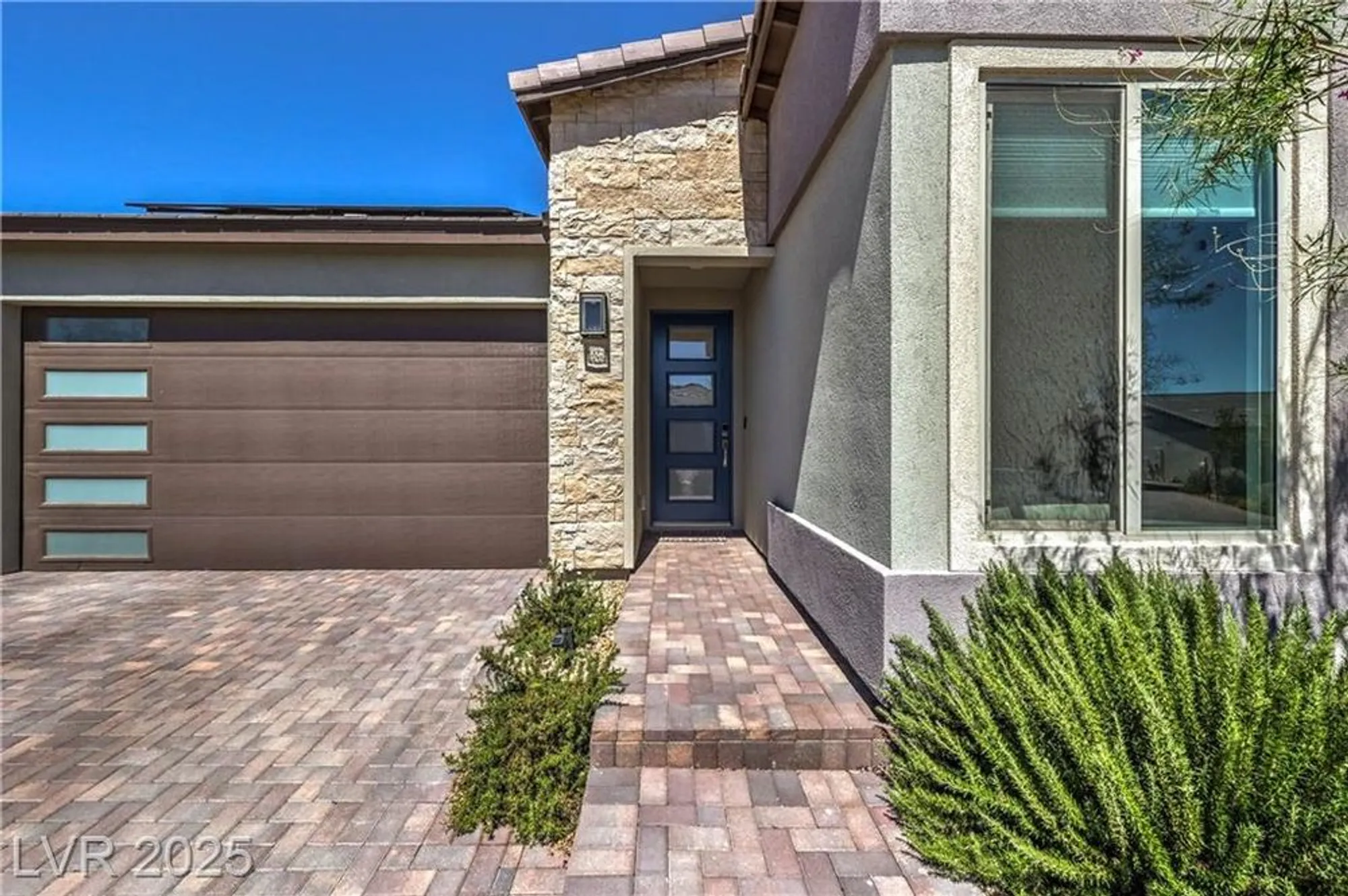 Property Slideshow image 6 of 52 | 9584 sard ln, Las Vegas, NV, 89143