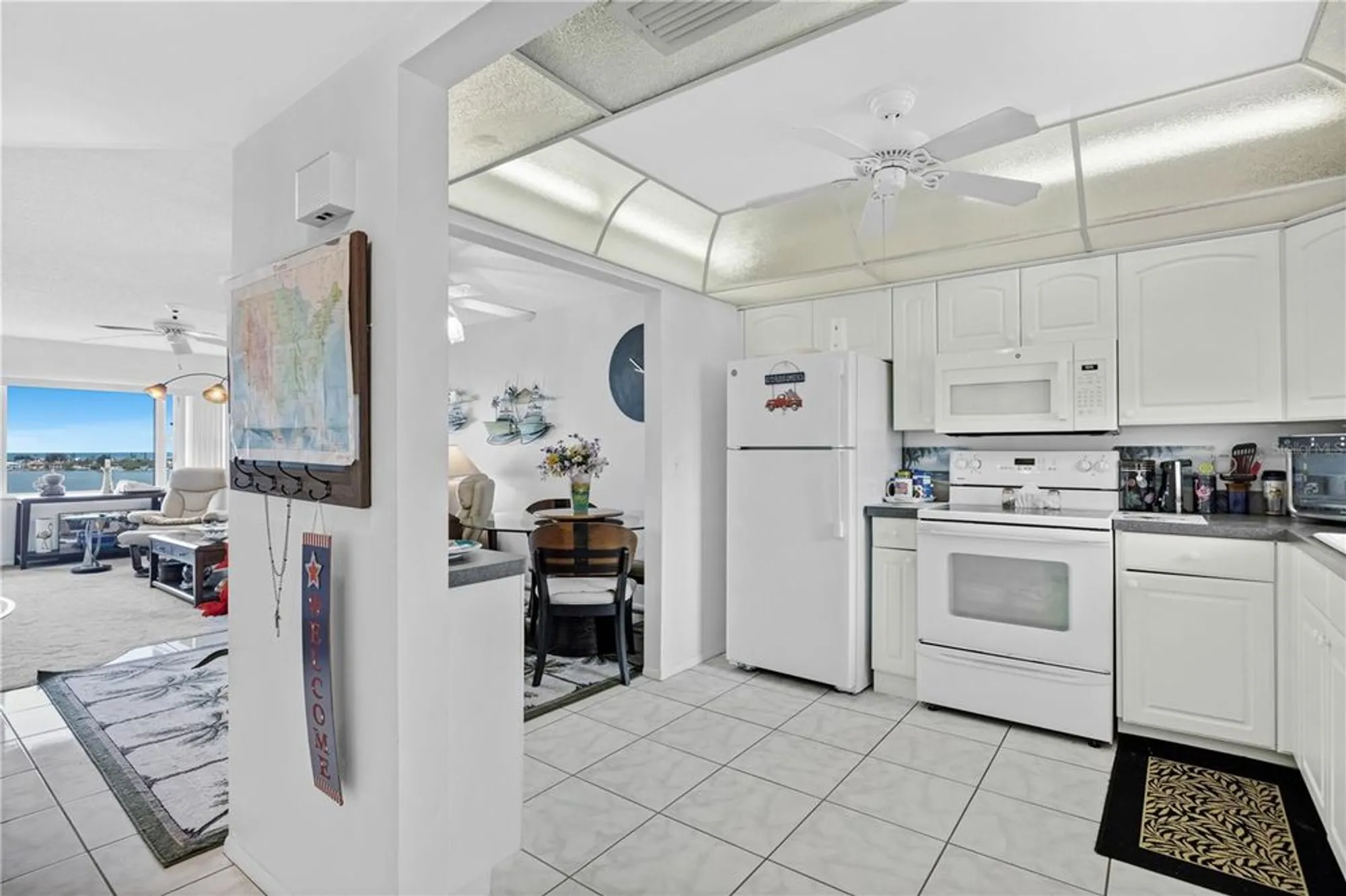 Property Slideshow image 6 of 47 | 4525 cove cir apt 1002, St Petersburg, FL, 33708
