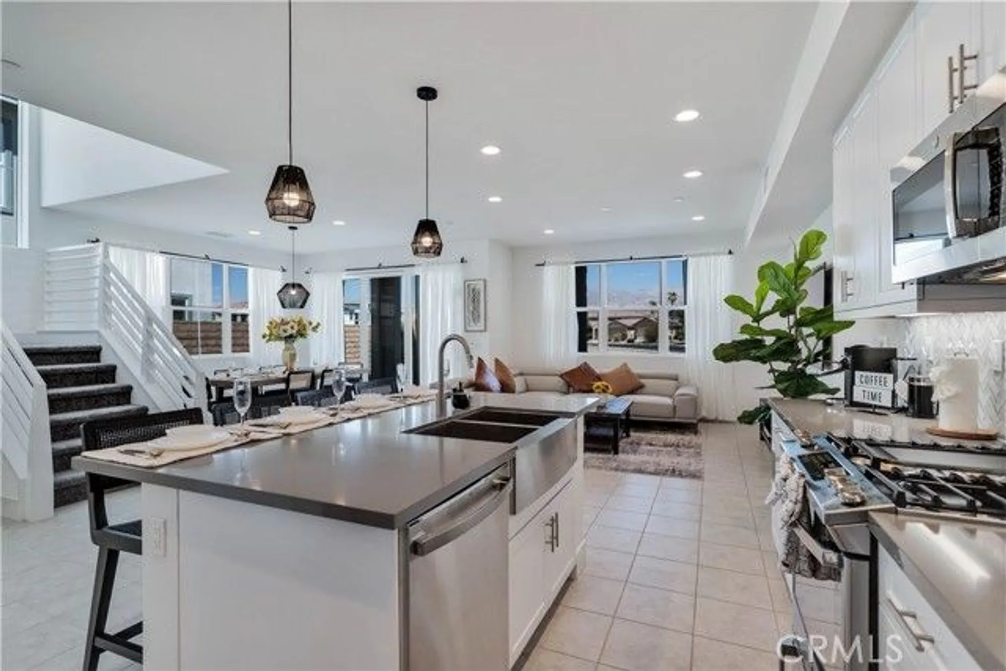 Property Slideshow image 8 of 40 | 84662 litorale ct, Indio, CA, 92203