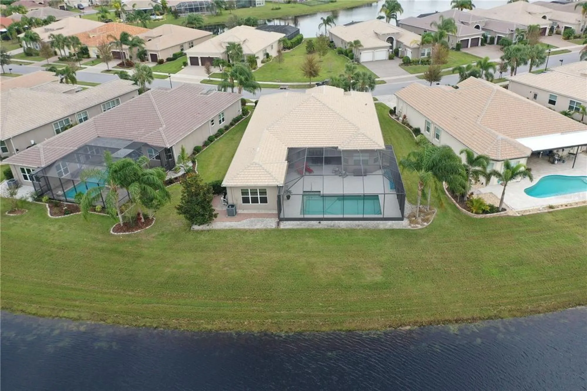 Property Slideshow image 6 of 87 | 16015 cape coral dr, Wimauma, FL, 33598
