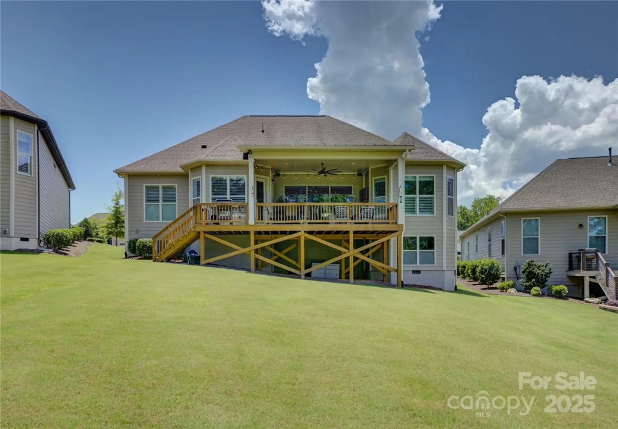 Property Slideshow image 38 of 48 | 16010 vale ridge dr, Charlotte, NC, 28278