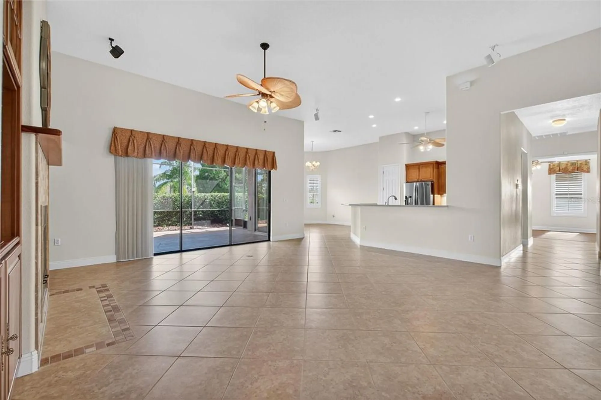 Property Slideshow image 7 of 67 | 469 sorrento rd, Kissimmee, FL, 34759