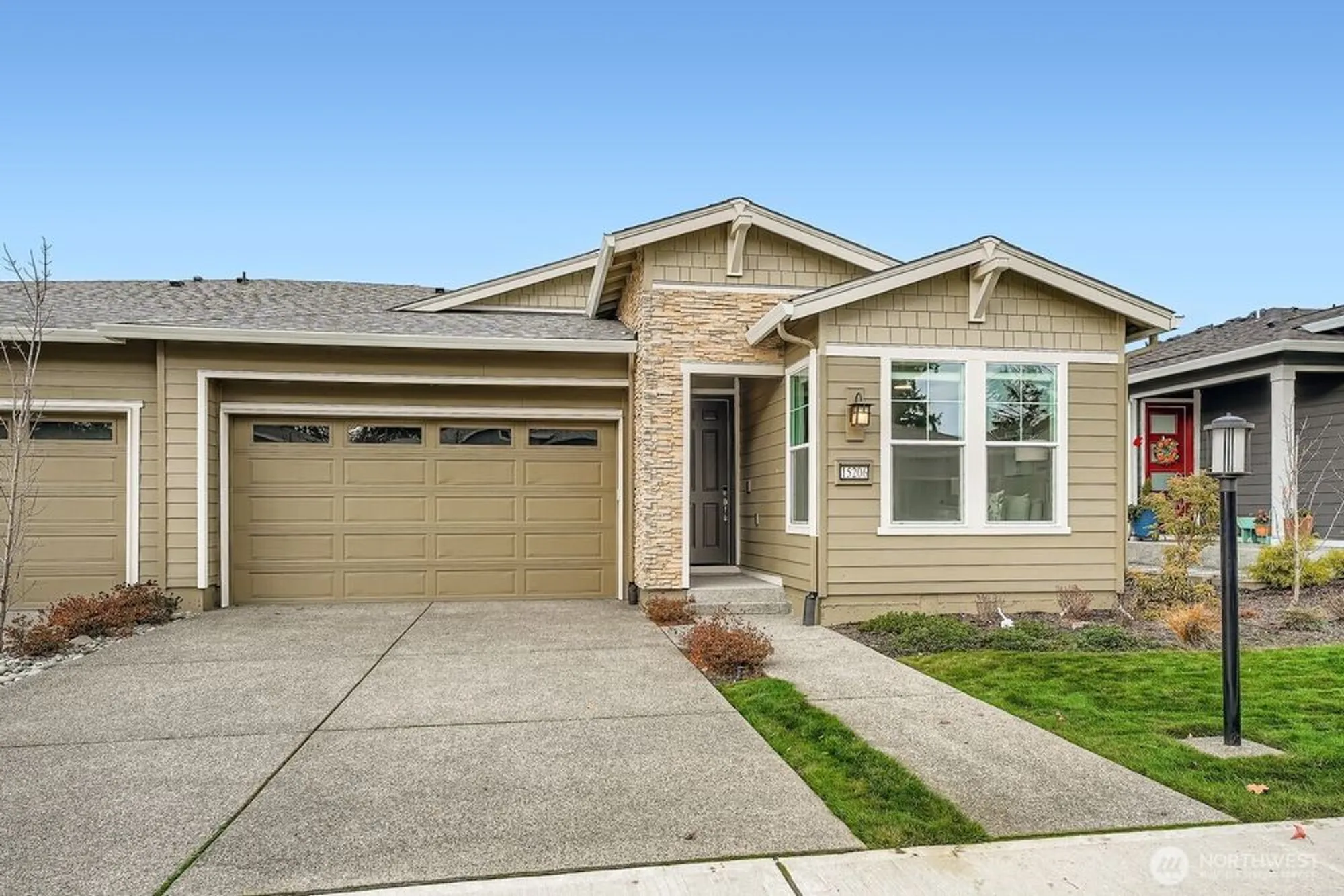 Property Slideshow image 1 of 30 | 15206 183rd ave e unit e, Bonney Lake, WA, 98391