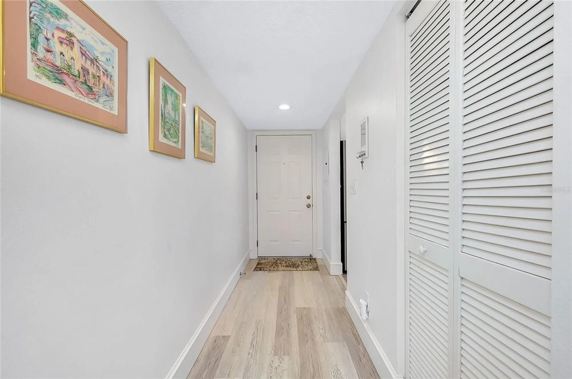 Property Slideshow image 5 of 68 | 433 cerromar ln 430, Venice, FL, 34293