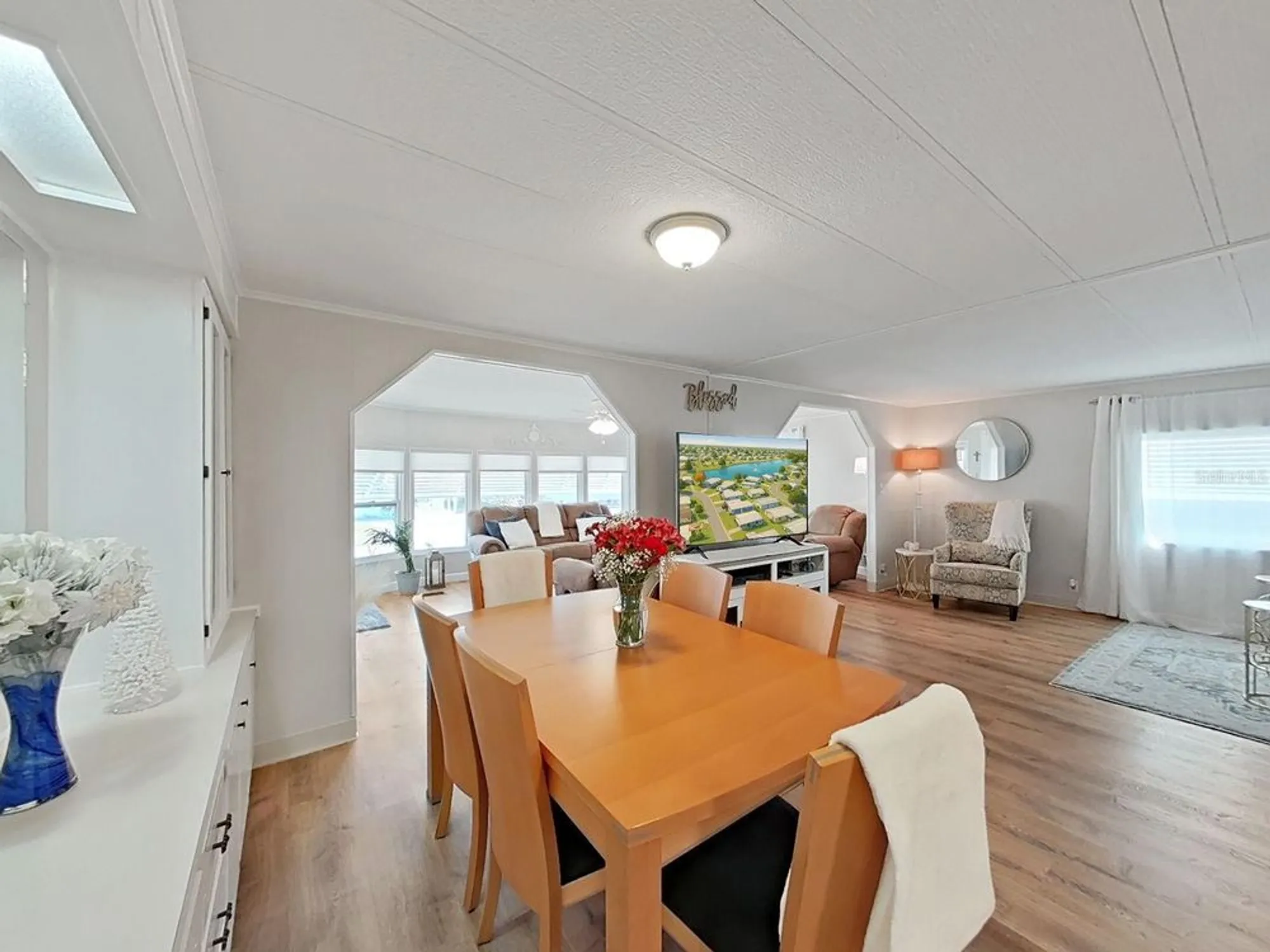 Property Slideshow image 16 of 45 | 4928 foxdale dr, Lakeland, FL, 33810