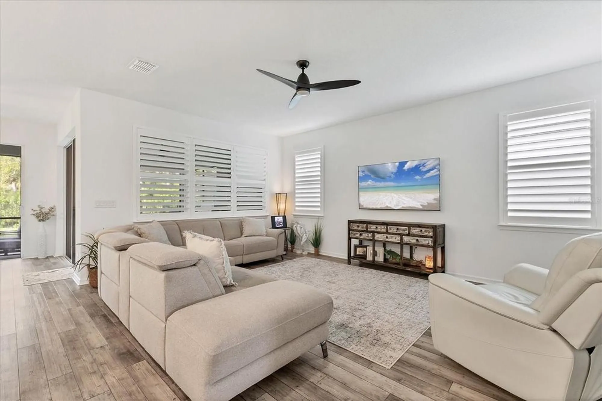 Property Slideshow image 11 of 86 | 10622 wynward way, Parrish, FL, 34219