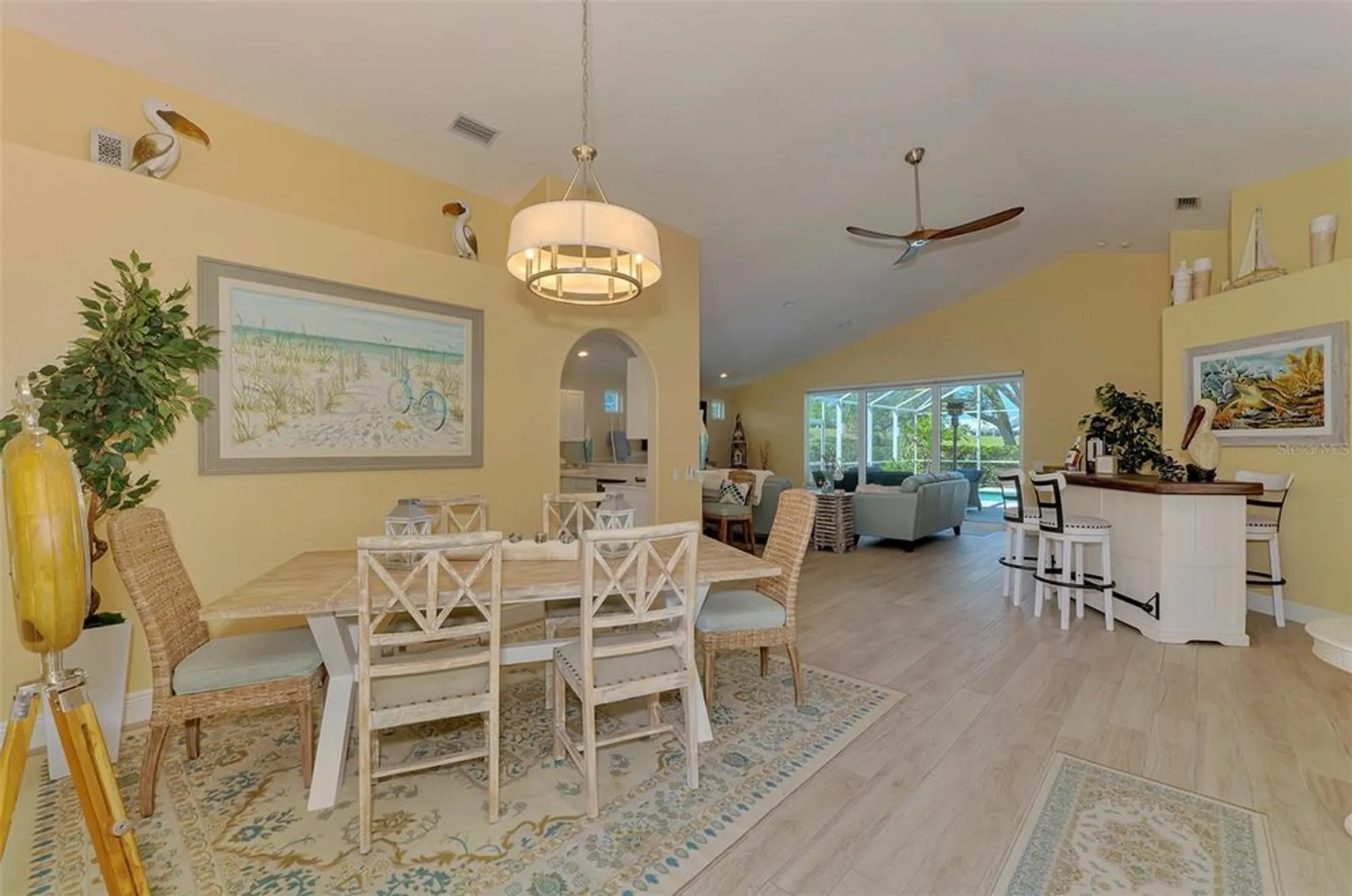 Property Slideshow image 6 of 55 | 320 bermuda ct 10, Venice, FL, 34293