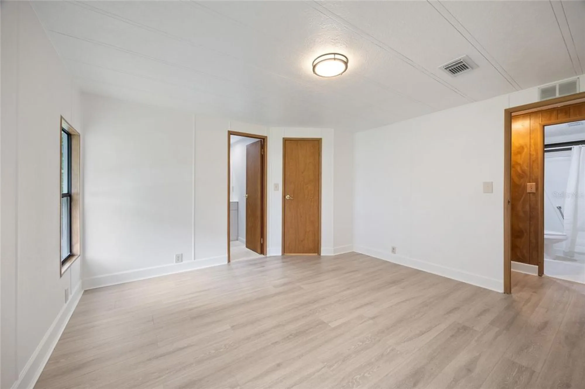 Property Slideshow image 15 of 27 | 712 jason dr, The Villages, FL, 32159