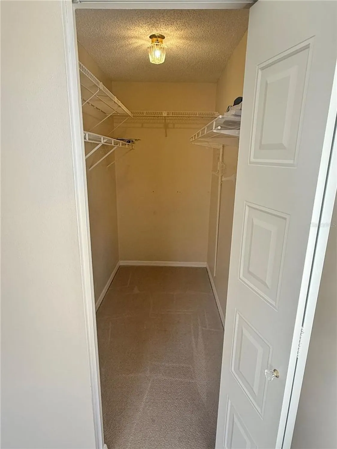 Property Slideshow image 26 of 37 | 407 feltham trl unit b, Sun City Center, FL, 33573