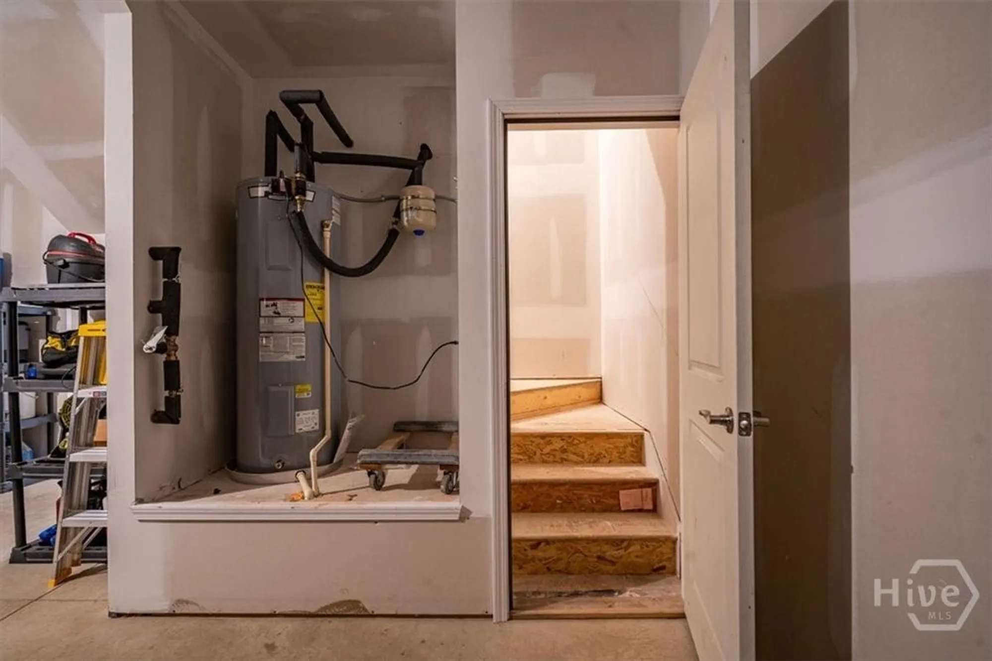 Property Slideshow image 19 of 56 | 1260 starboard way, Greensboro, GA, 30642