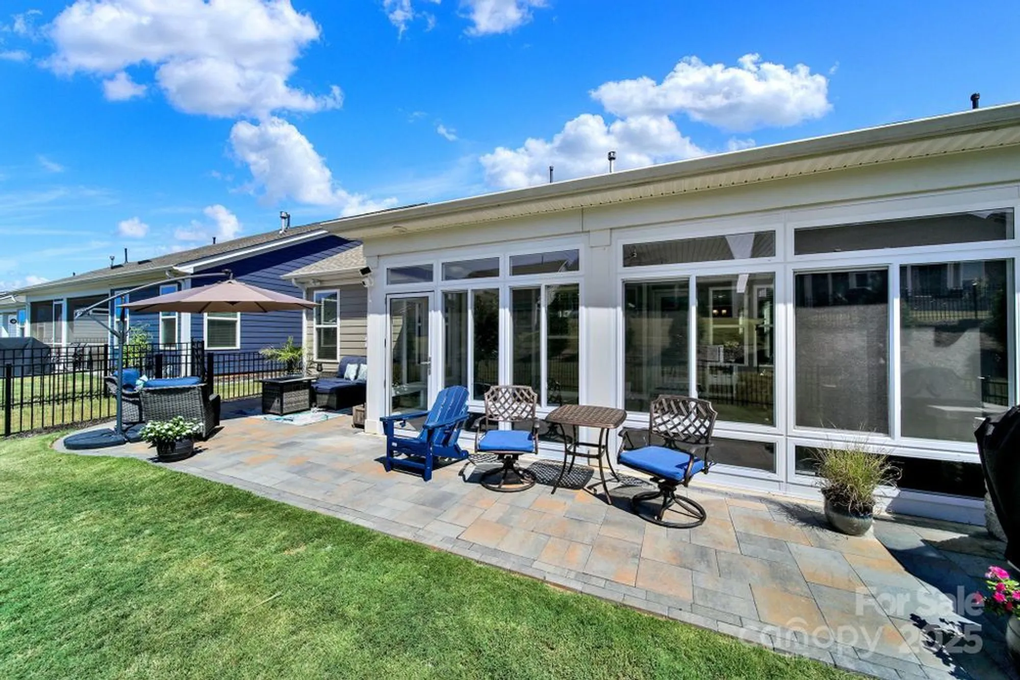 Property Slideshow image 34 of 48 | 10313 superb ln, Charlotte, NC, 28215