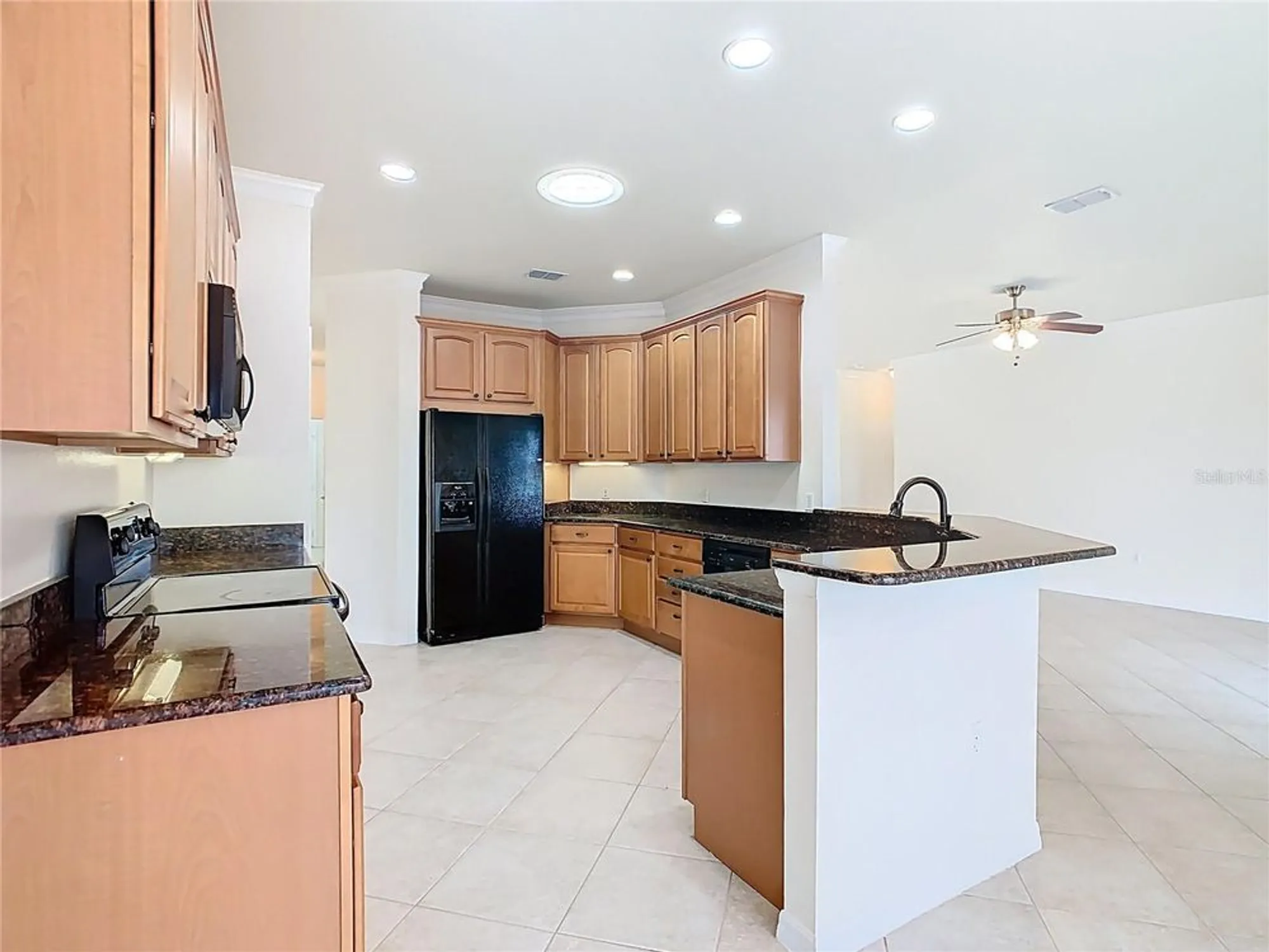 Property Slideshow image 17 of 67 | 644 shorehaven dr, Kissimmee, FL, 34759