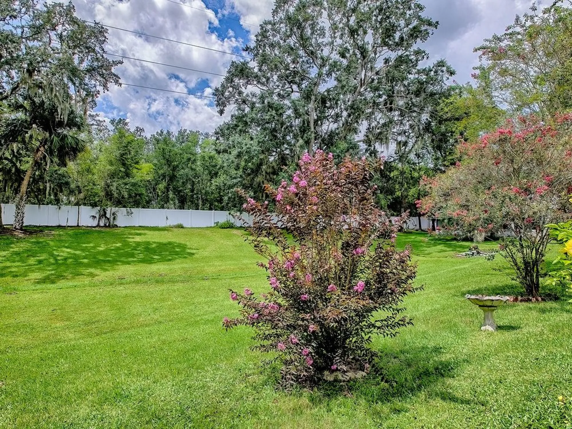 Property Slideshow image 20 of 43 | 642 glen oaks dr, Leesburg, FL, 34748