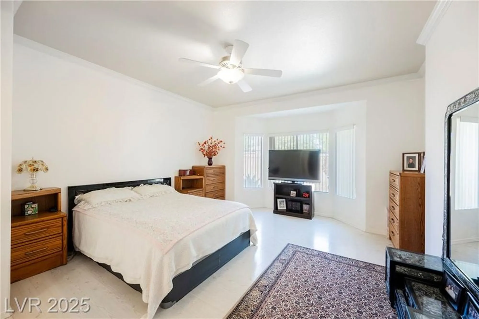 Property Slideshow image 19 of 50 | 1818 eagle mesa ave, Henderson, NV, 89012