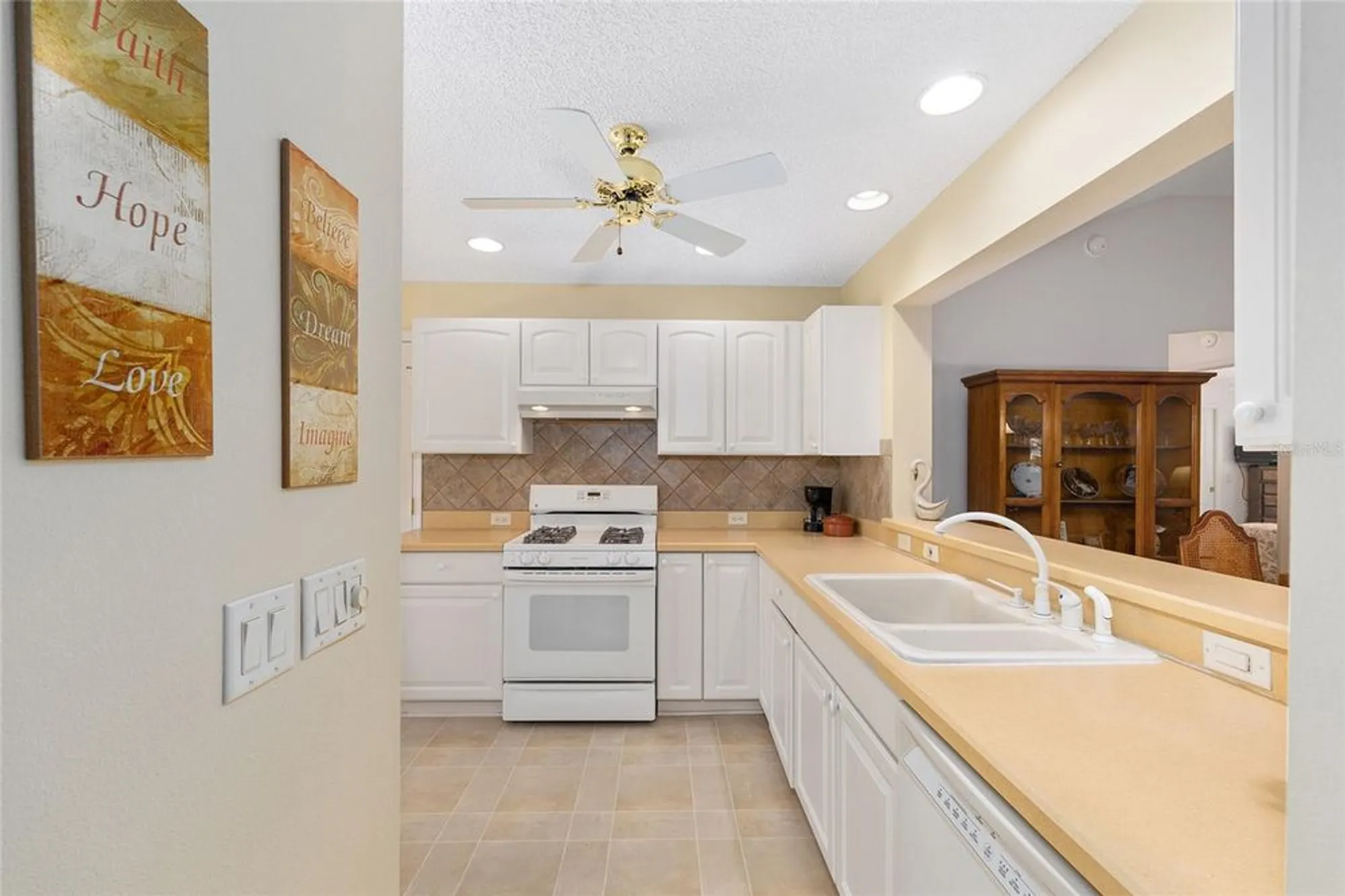 Property Slideshow image 10 of 47 | 8368 se 176th lawson loop, The Villages, FL, 32162
