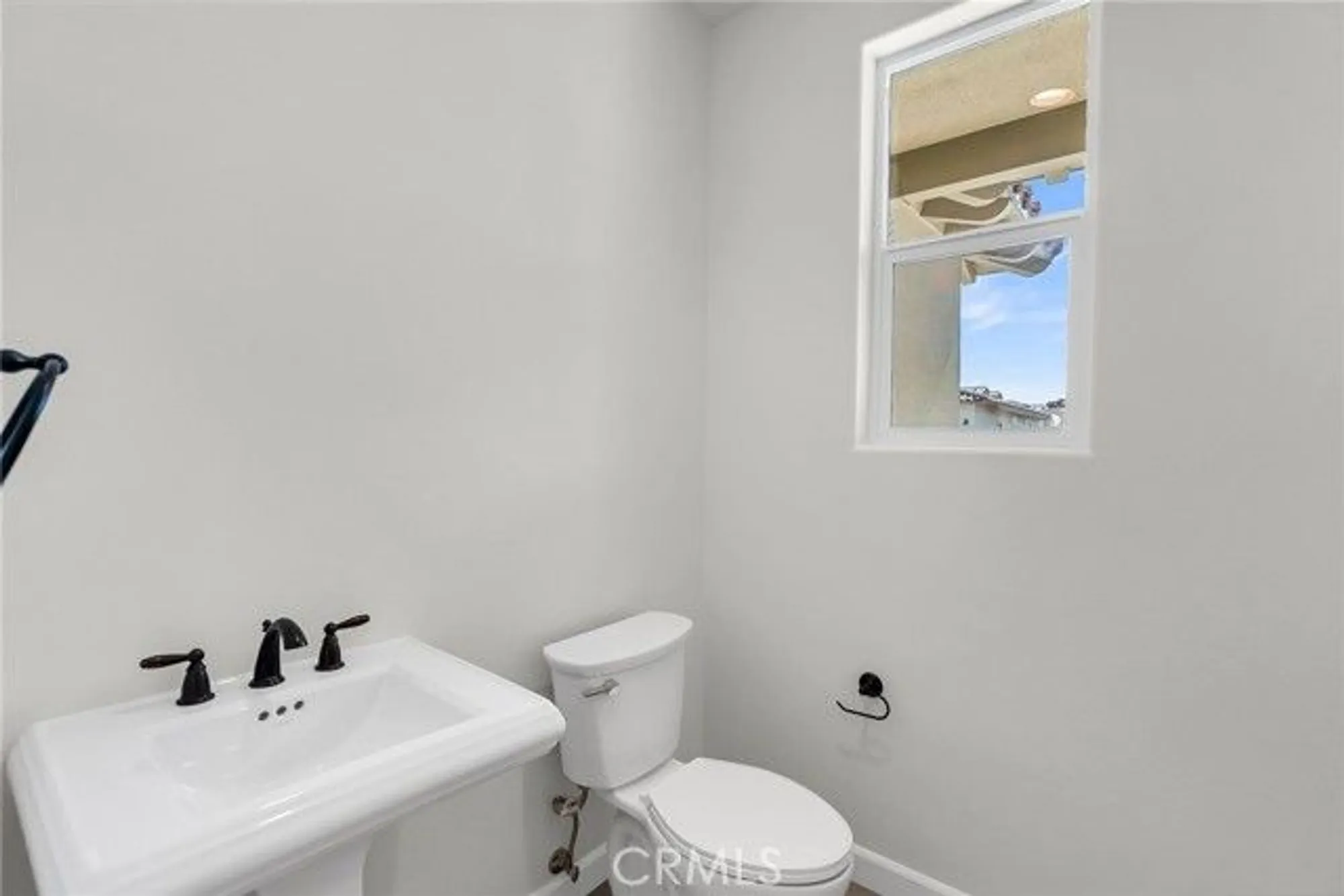 Property Slideshow image 24 of 35 | 7420 desert sky dr, Yucca Valley, CA, 92284