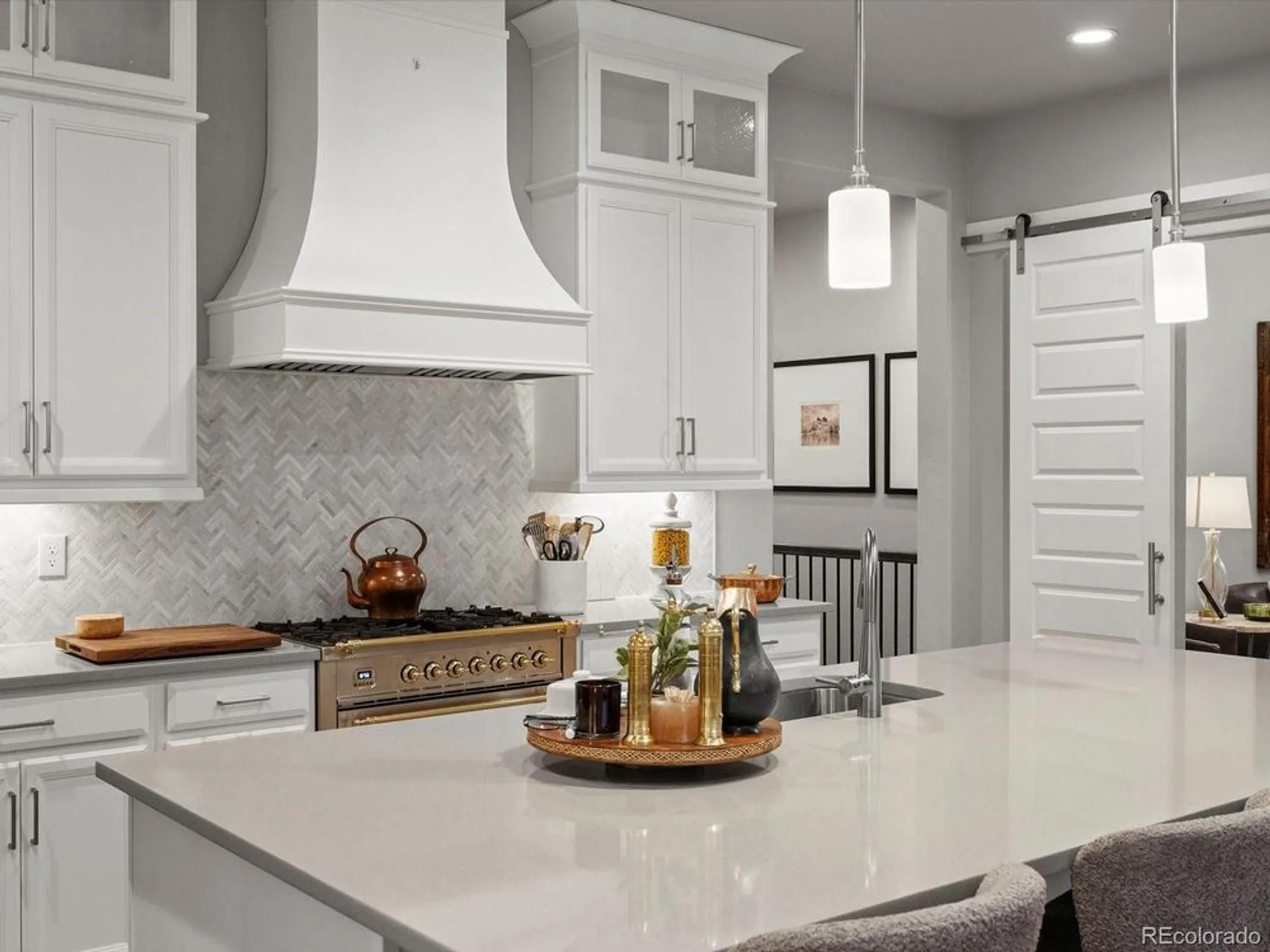 Property Slideshow image 9 of 38 | 9035 s shawnee ct, Aurora, CO, 80016