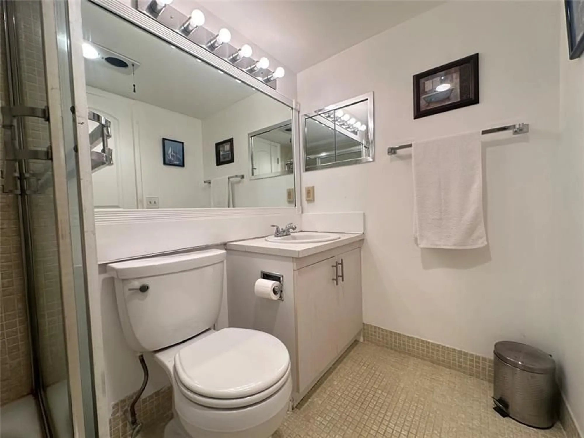 Property Slideshow image 18 of 59 | 4010 newport g # 4010, Deerfield Beach, FL, 33442