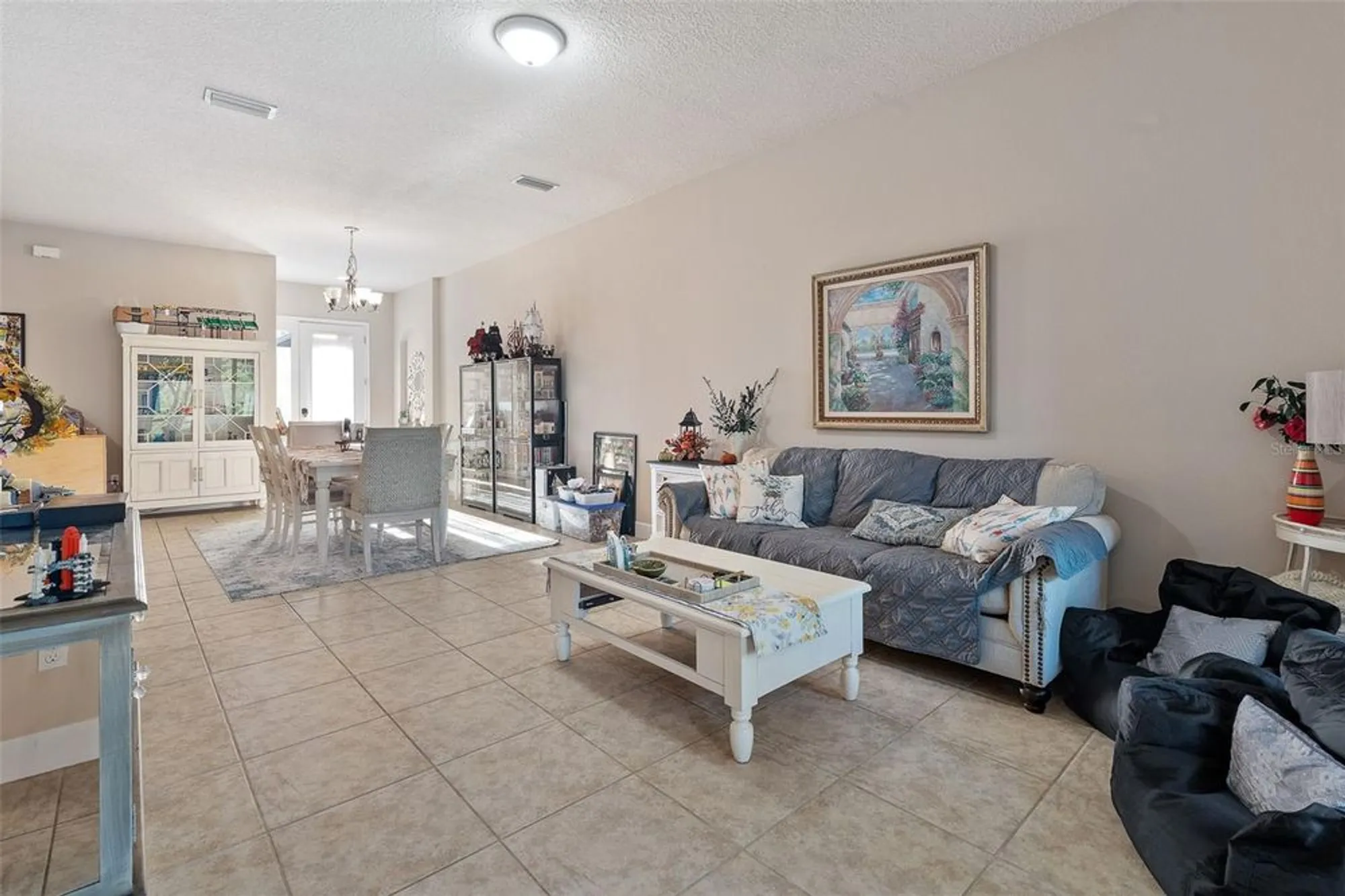 Property Slideshow image 18 of 51 | 1047 kilkenny ln, Ormond Beach, FL, 32174
