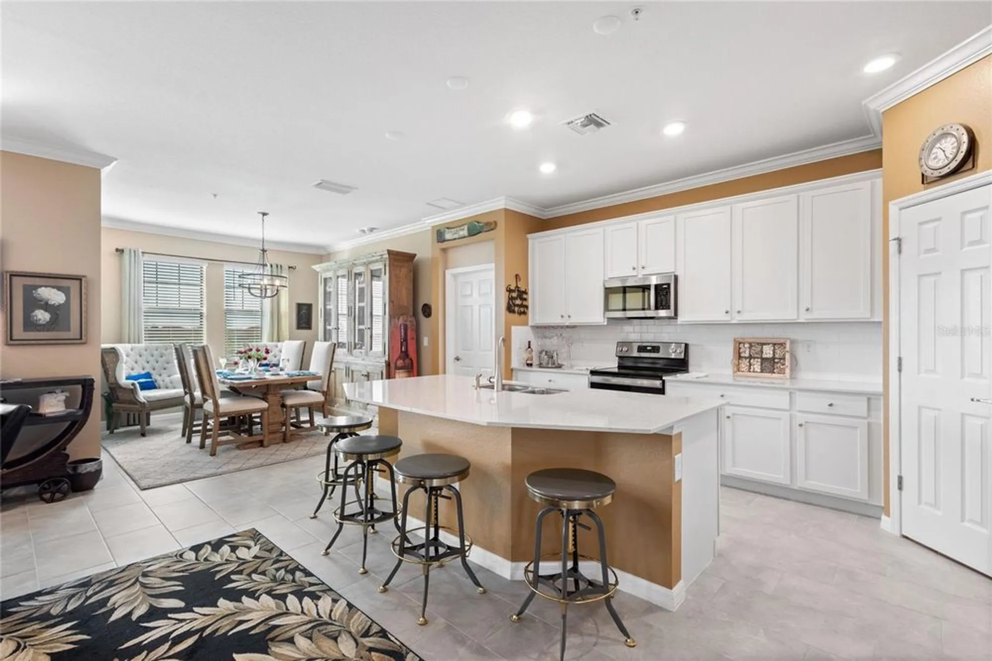 Property Slideshow image 14 of 58 | 10035 crooked creek dr unit 202, Venice, FL, 34293