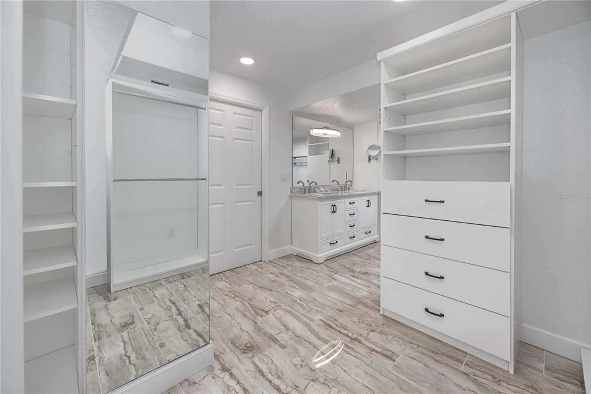 Property Slideshow image 28 of 54 | 7300 sun island dr 706, South Pasadena, FL, 33707