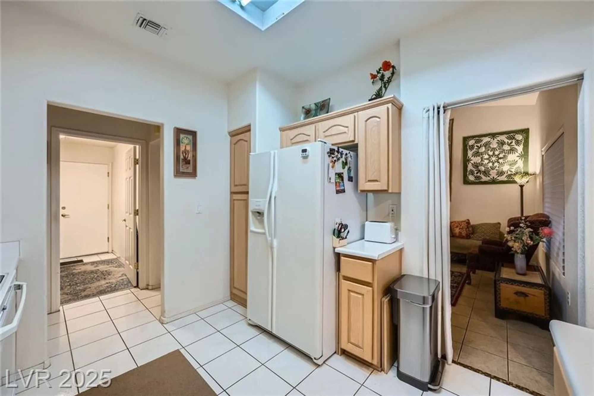 Property Slideshow image 16 of 28 | 2401 ocean edge ct, Las Vegas, NV, 89134