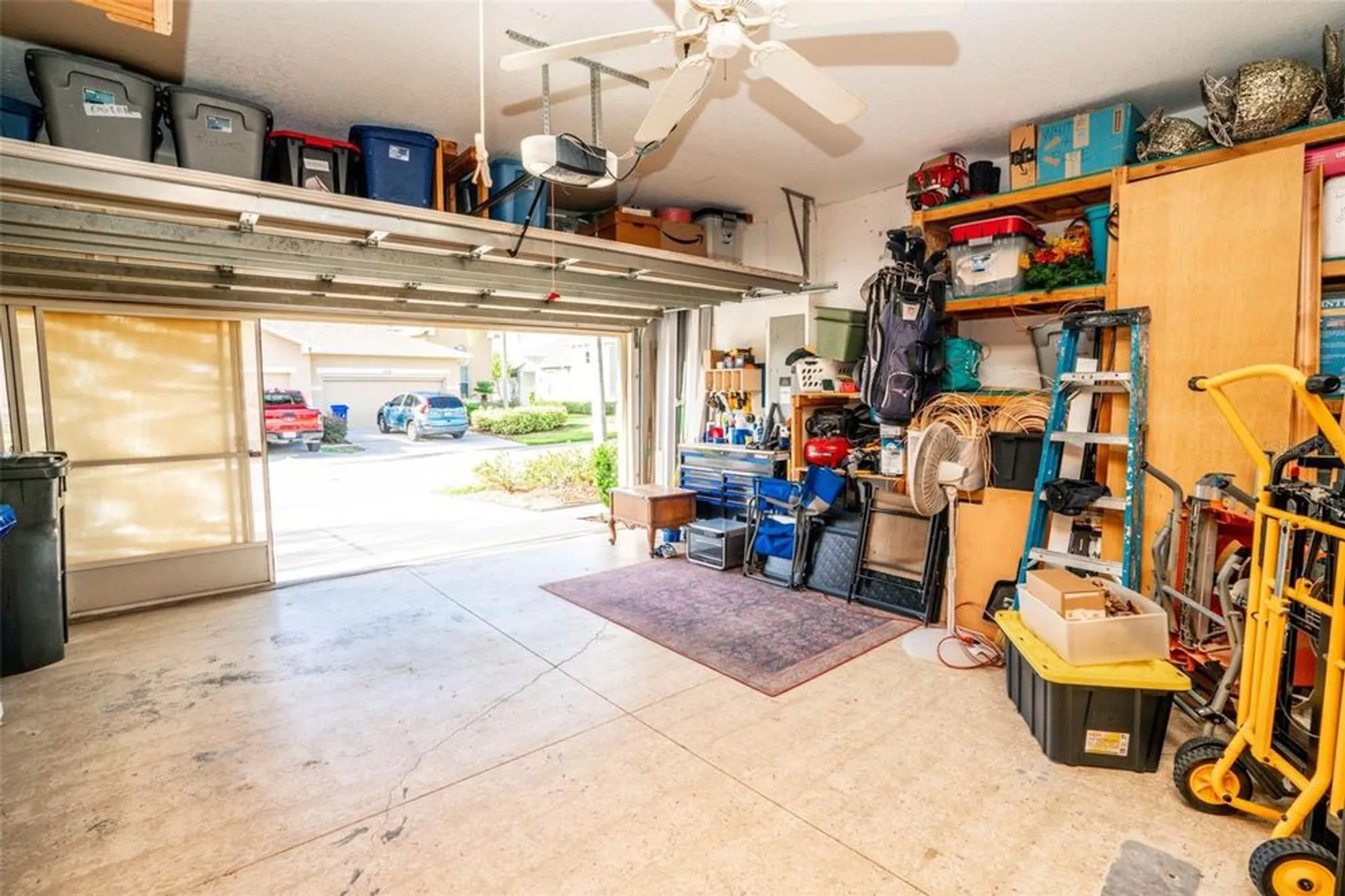 Property Slideshow image 22 of 39 | 2427 sifield greens way, Sun City Center, FL, 33573