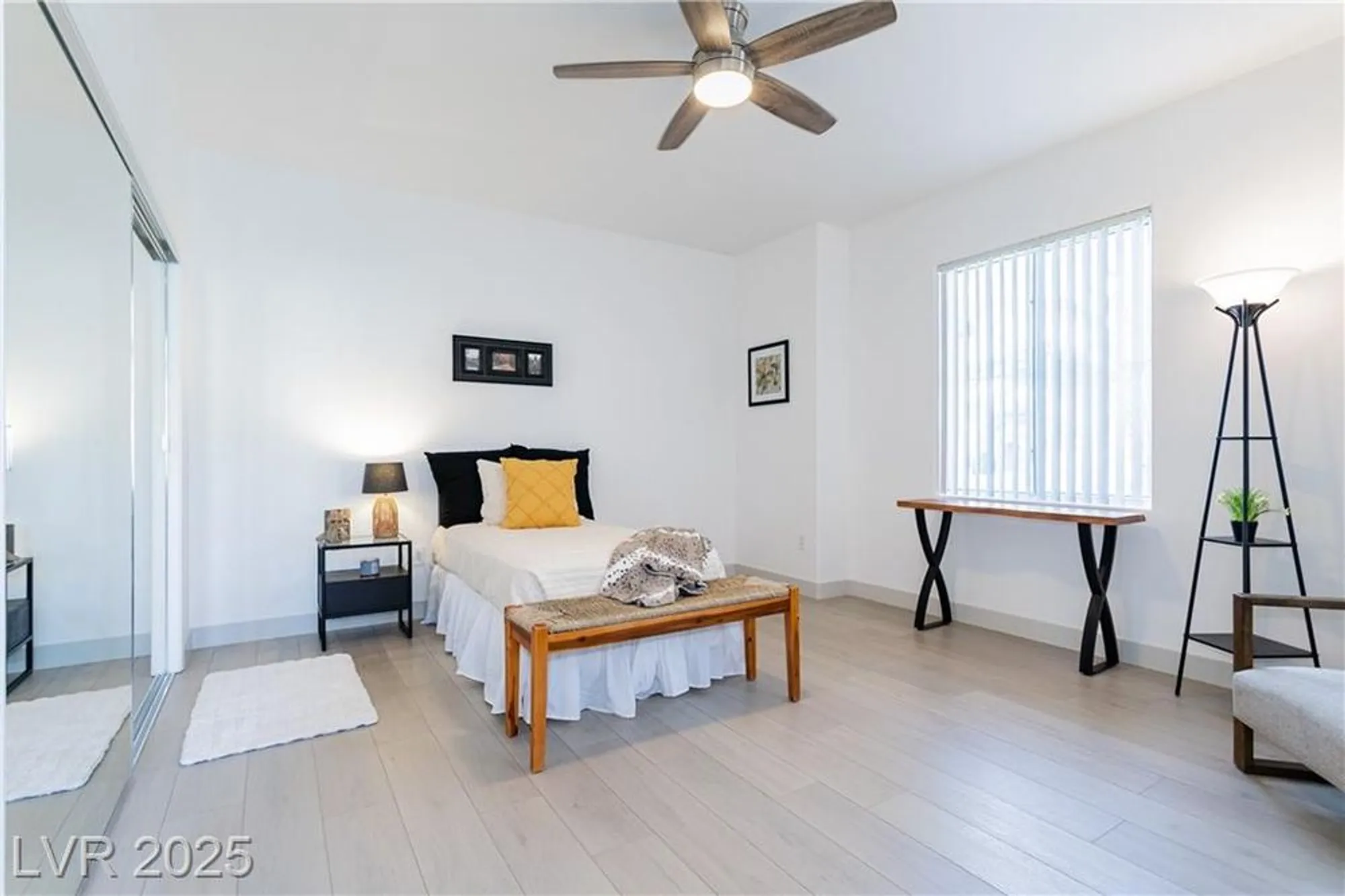 Property Slideshow image 45 of 72 | 2589 evansville ave, Henderson, NV, 89052