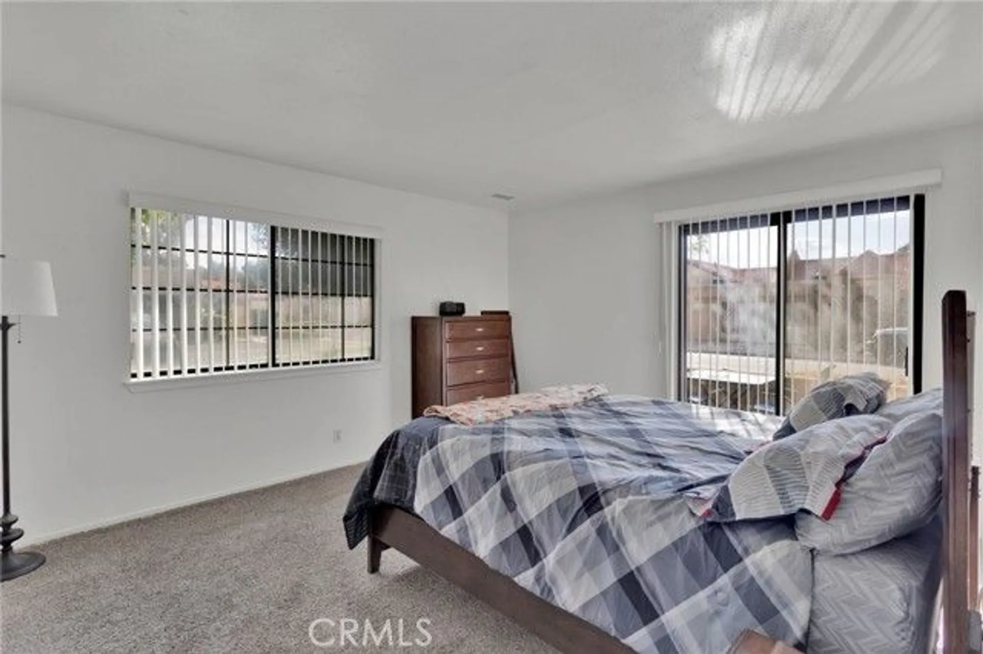 Property Slideshow image 21 of 36 | 19175 elm dr, Apple Valley, CA, 92308