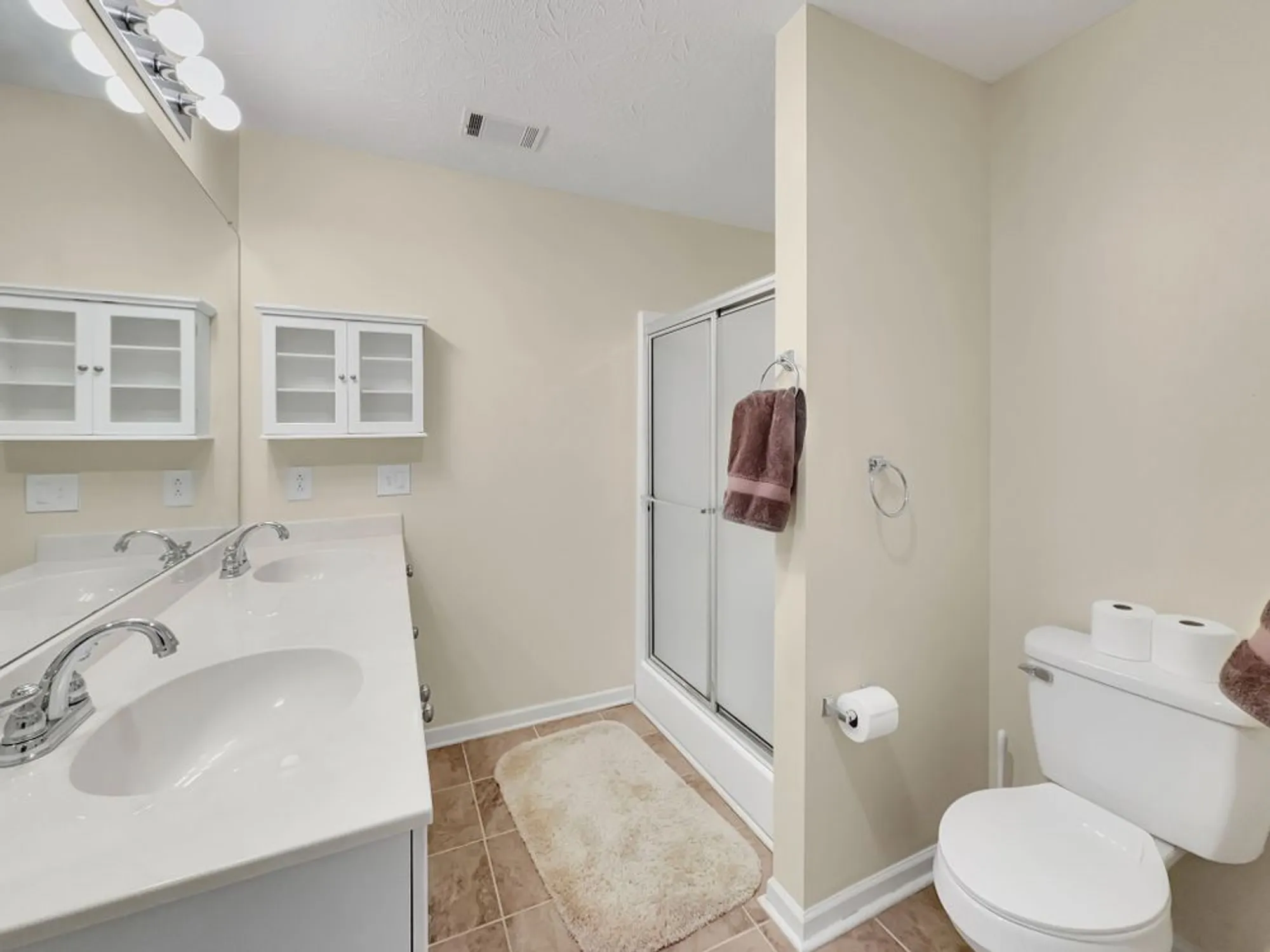 Property Slideshow image 21 of 30 | 395 devon chase hl unit 3804, Gallatin, TN, 37066