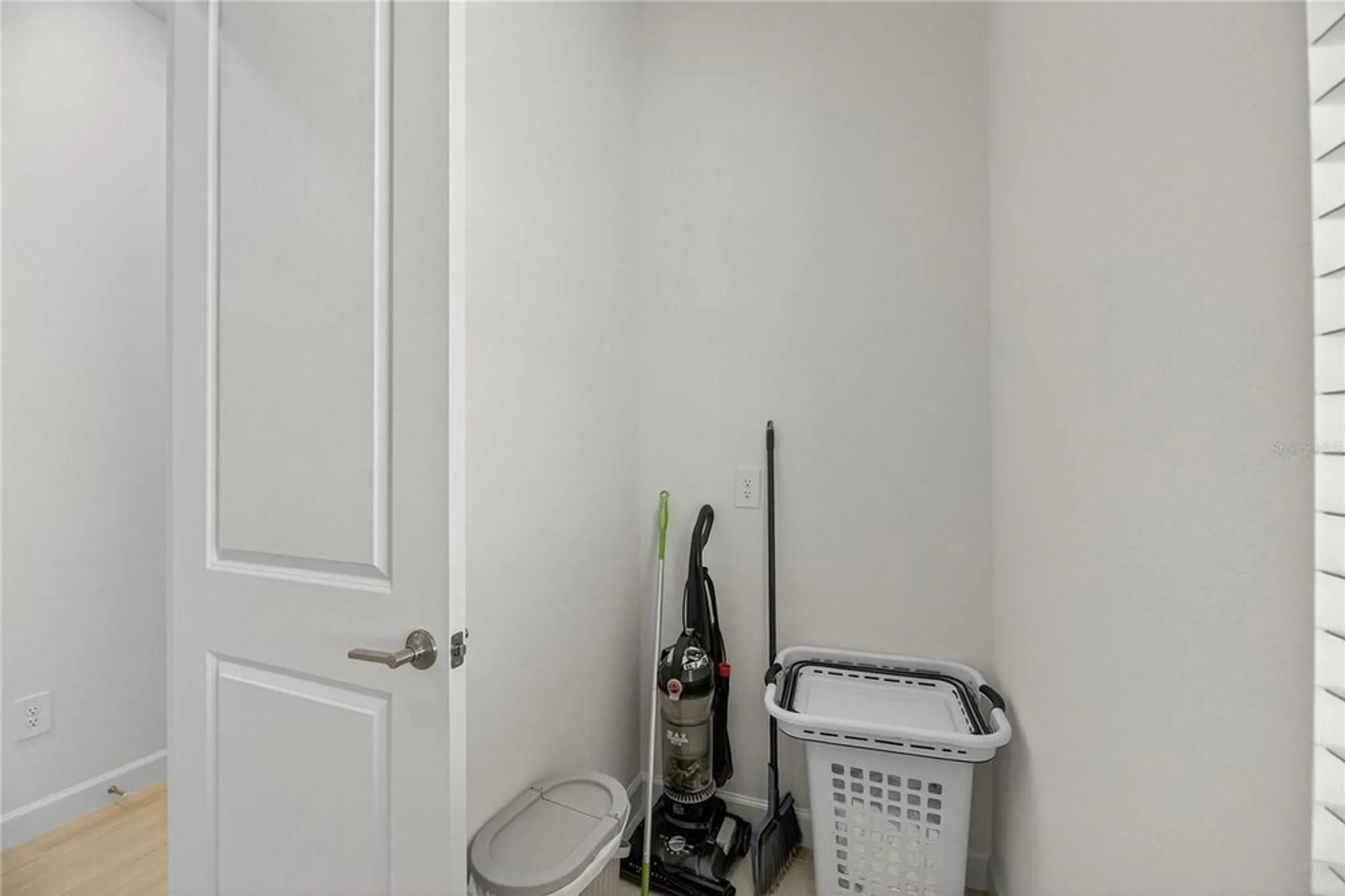 Property Slideshow image 29 of 72 | 17415 holly well ave, Wimauma, FL, 33598