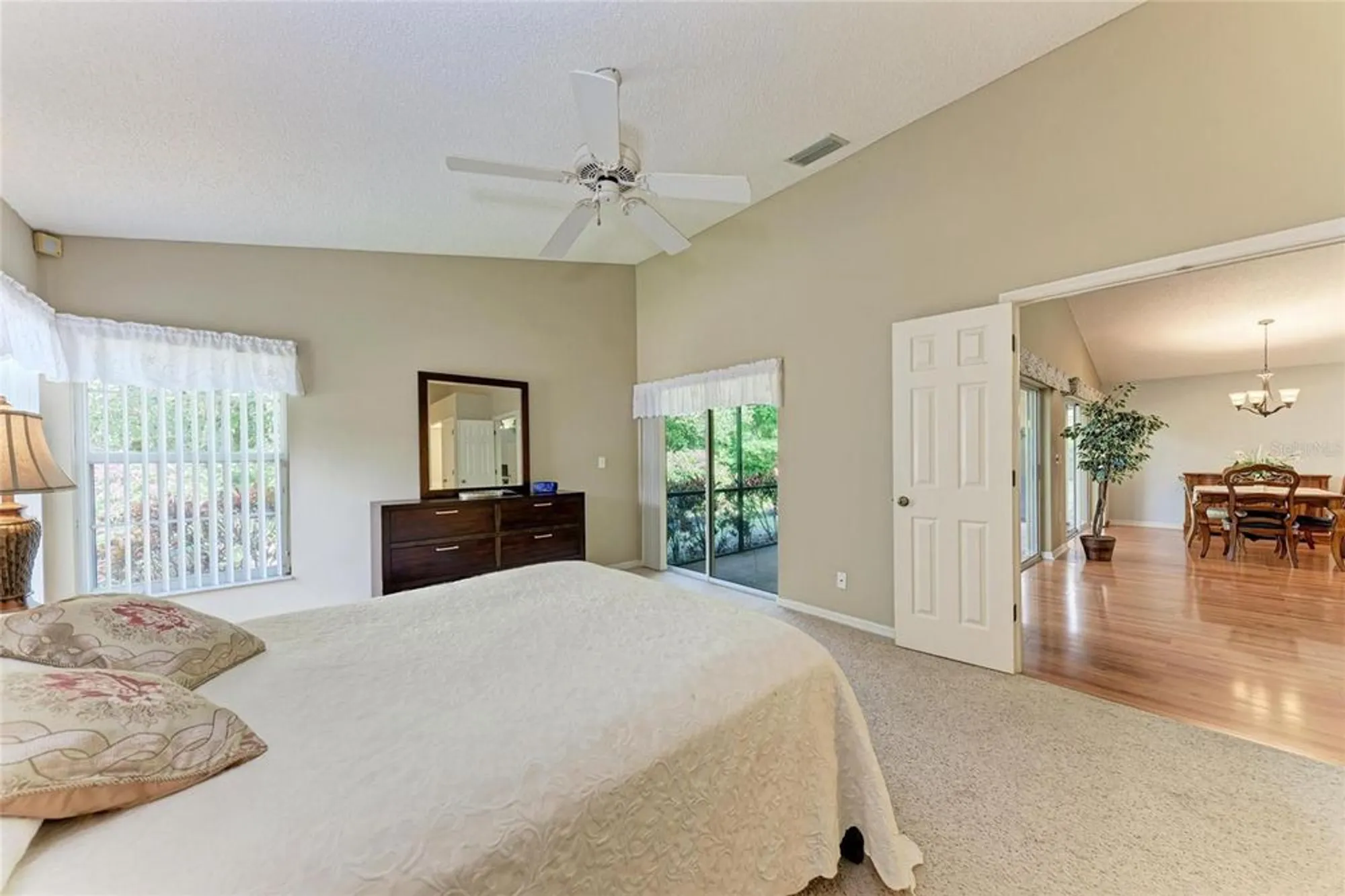 Property Slideshow image 29 of 43 | 5513 83rd ter, Sarasota, FL, 34243