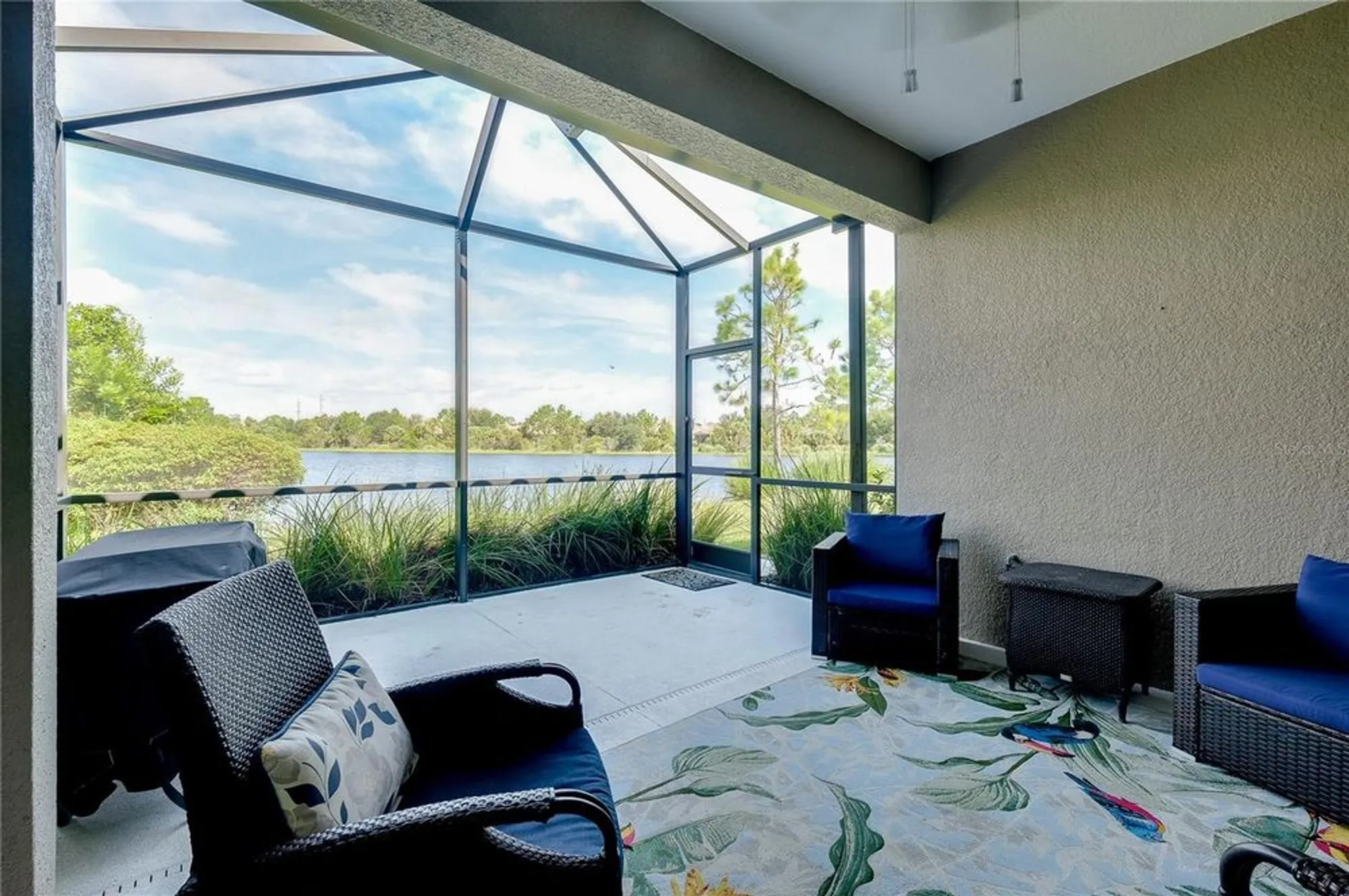 Property Slideshow image 38 of 59 | 21629 avon park ct, Venice, FL, 34293