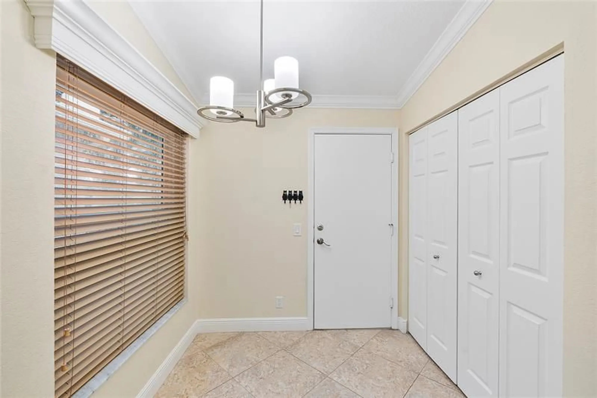 Property Slideshow image 28 of 43 | 120 sausalito dr, Boynton Beach, FL, 33436