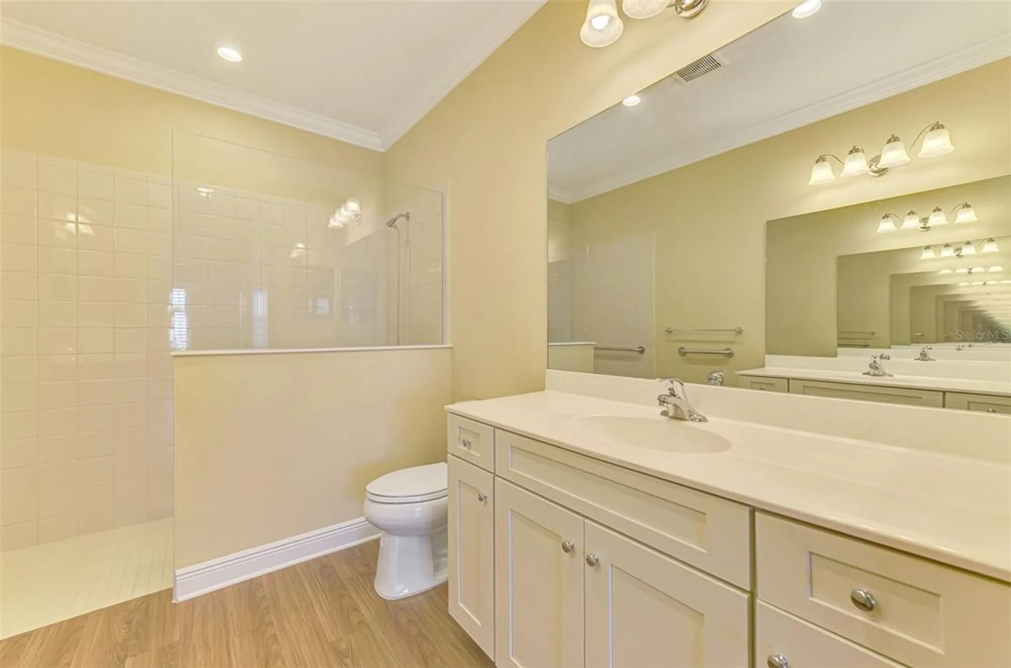 Property Slideshow image 27 of 69 | 21641 winter park ct, Venice, FL, 34293