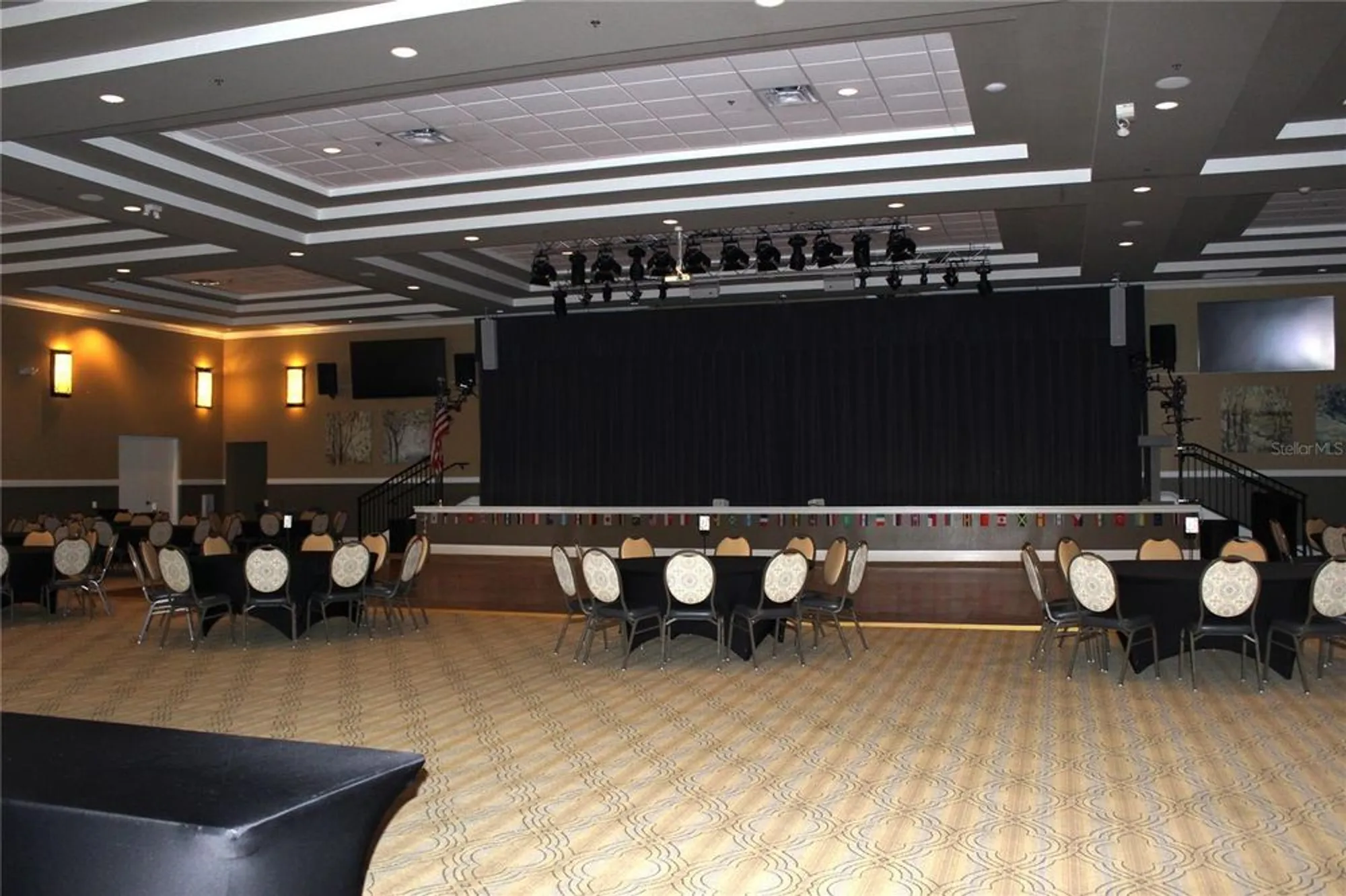 Property Slideshow image 39 of 49 | 108 crescent moon dr, Groveland, FL, 34736