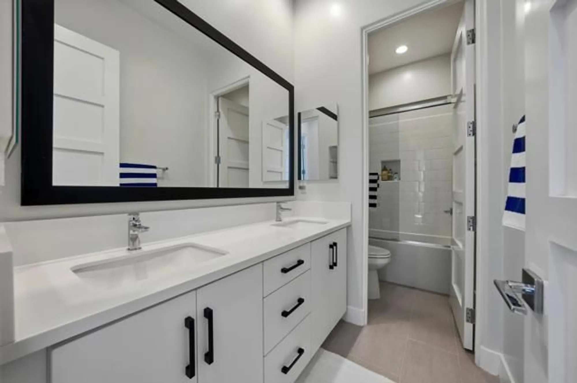 Property Slideshow image 37 of 43 | 80437 champions way, La Quinta, CA, 92253