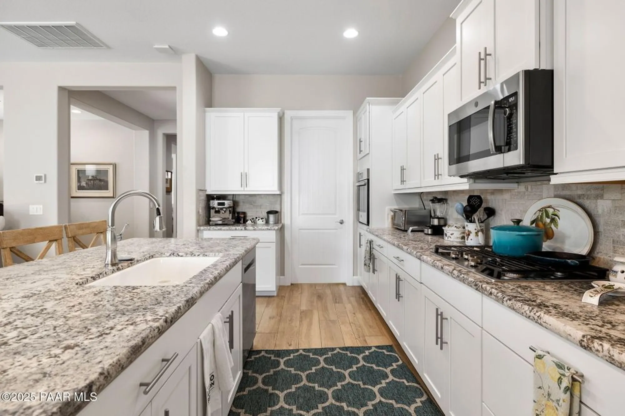 Property Slideshow image 13 of 33 | 829 royal tulips st, Prescott, AZ, 86301