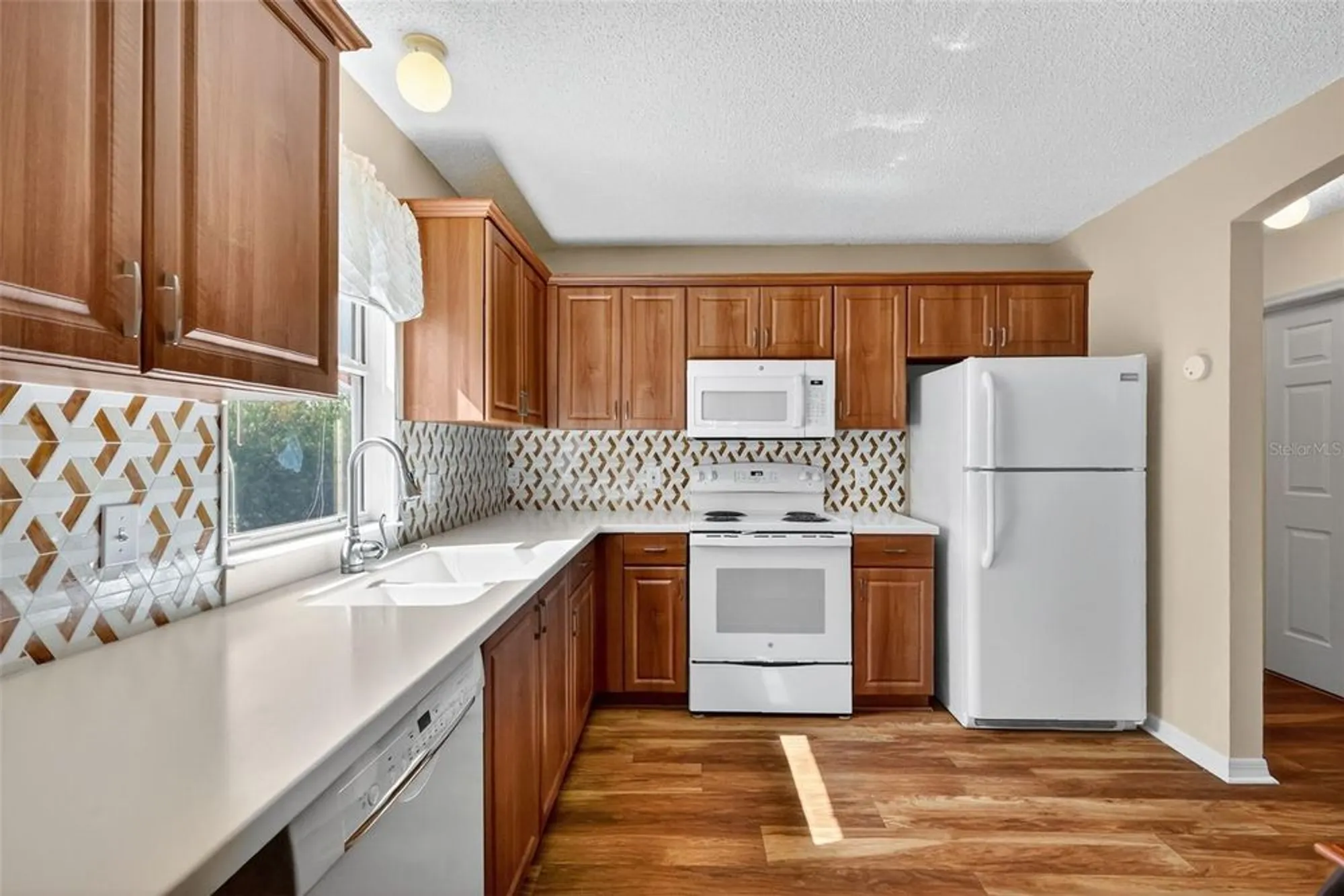 Property Slideshow image 7 of 39 | 518 alcazar ct, The Villages, FL, 32159