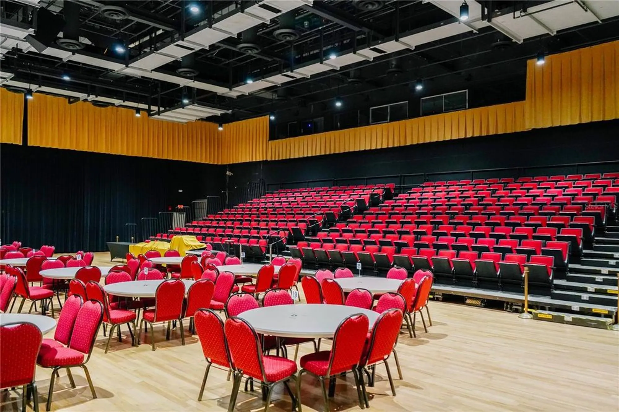 Property Slideshow image 45 of 67 | 505 foxglove cir b, Sun City Center, FL, 33573