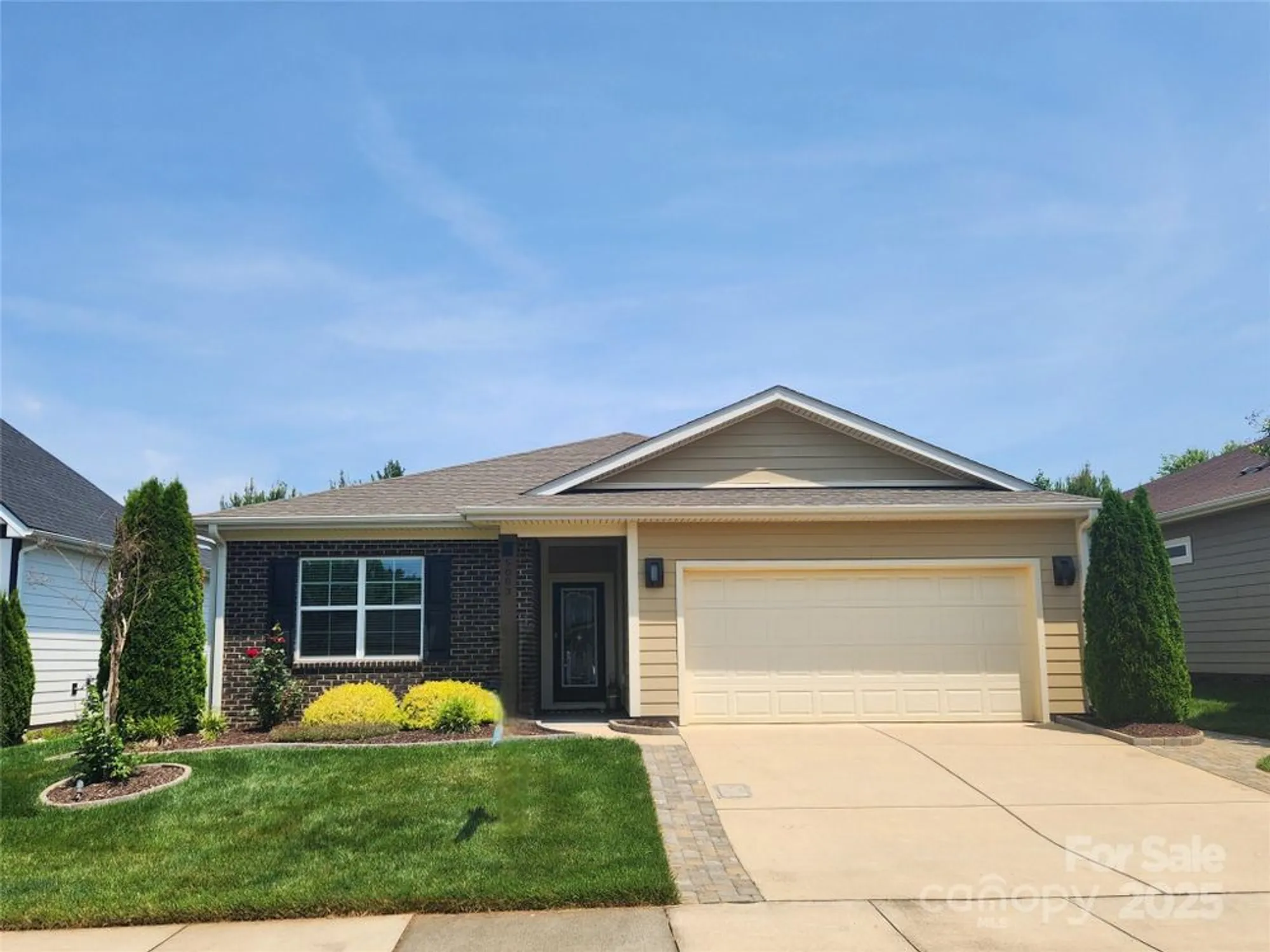 Property Slideshow image 1 of 46 | 5003 looking glass trl, Denver, NC, 28037