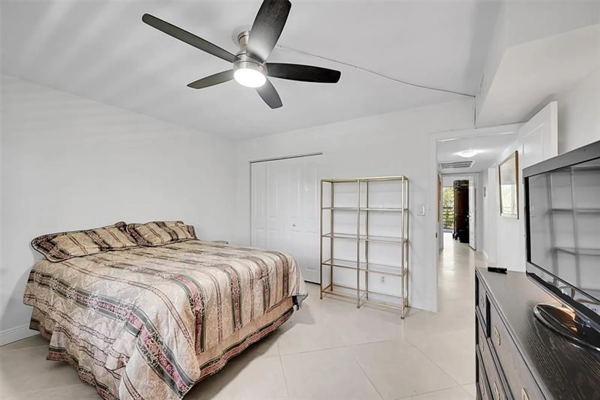 Property Slideshow image 9 of 43 | 2804 victoria way c3, Coconut Creek, FL, 33066