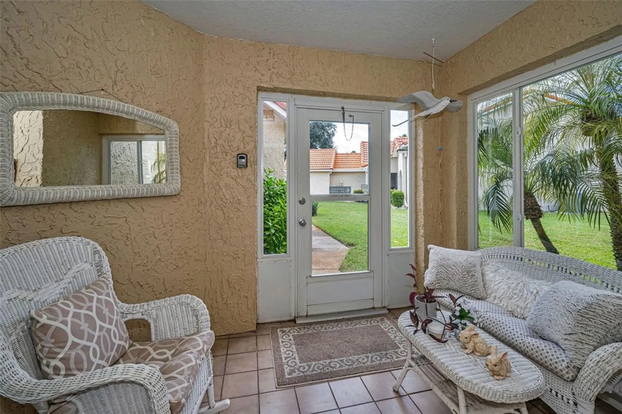 Property Slideshow image 5 of 58 | 1199 woodfield ct, Palm Harbor, FL, 34684