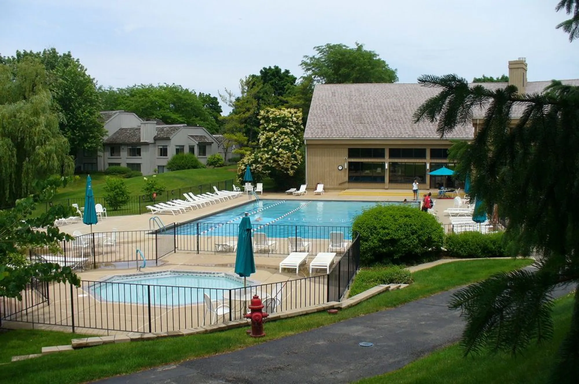 Property Slideshow image 45 of 54 | 660 old barn rd # f-24, Lake Barrington, IL, 60010