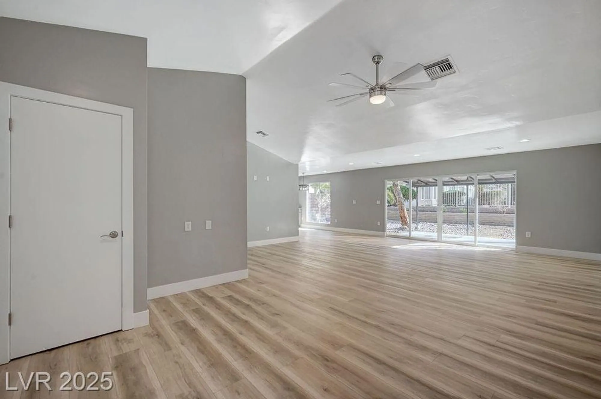 Property Slideshow image 5 of 31 | 8753 sundial dr, Las Vegas, NV, 89134