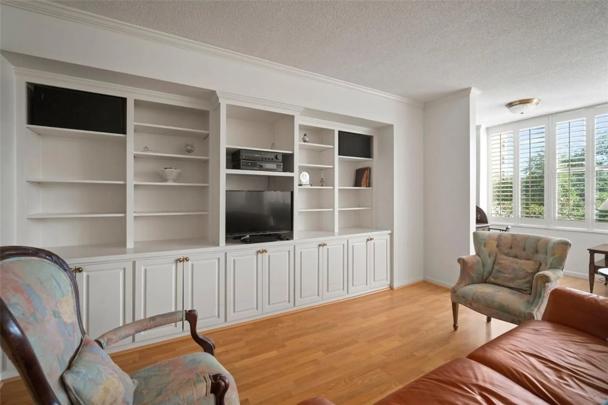 Property Slideshow image 9 of 25 | 2405 s ardson pl 303a, Tampa, FL, 33629