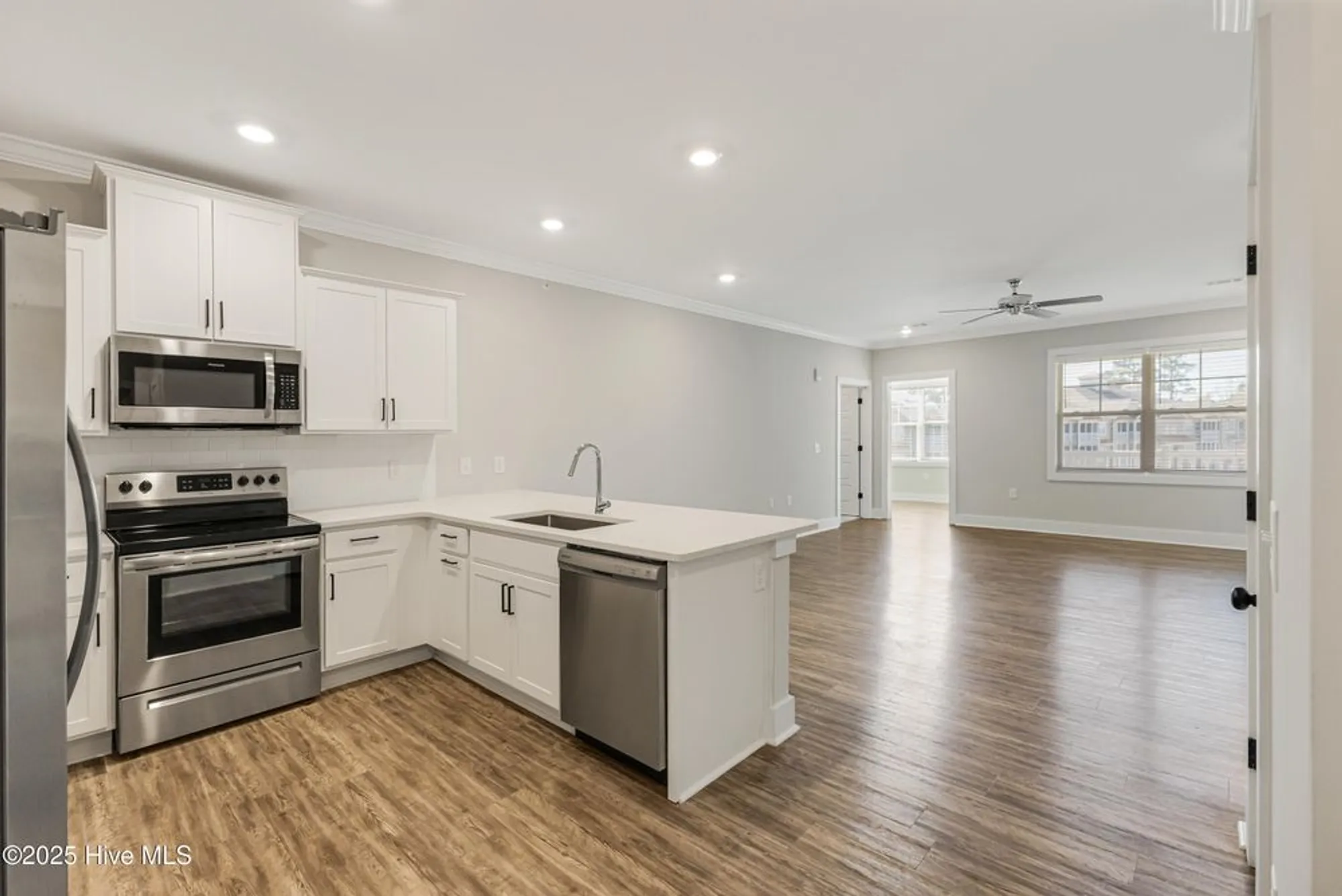 Property Slideshow image 6 of 43 | 395 s crow creek dr nw unit 1621, Calabash, NC, 28467