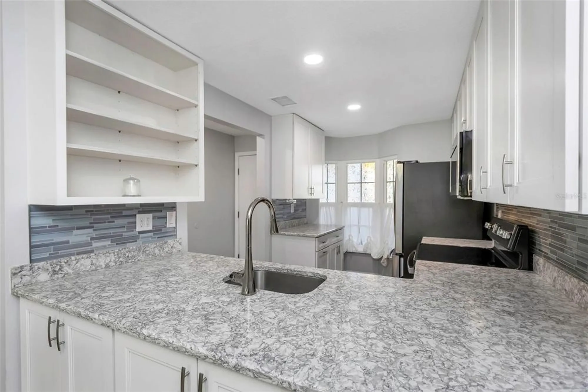 Property Slideshow image 14 of 45 | 6520 thicket trl, New Port Richey, FL, 34653