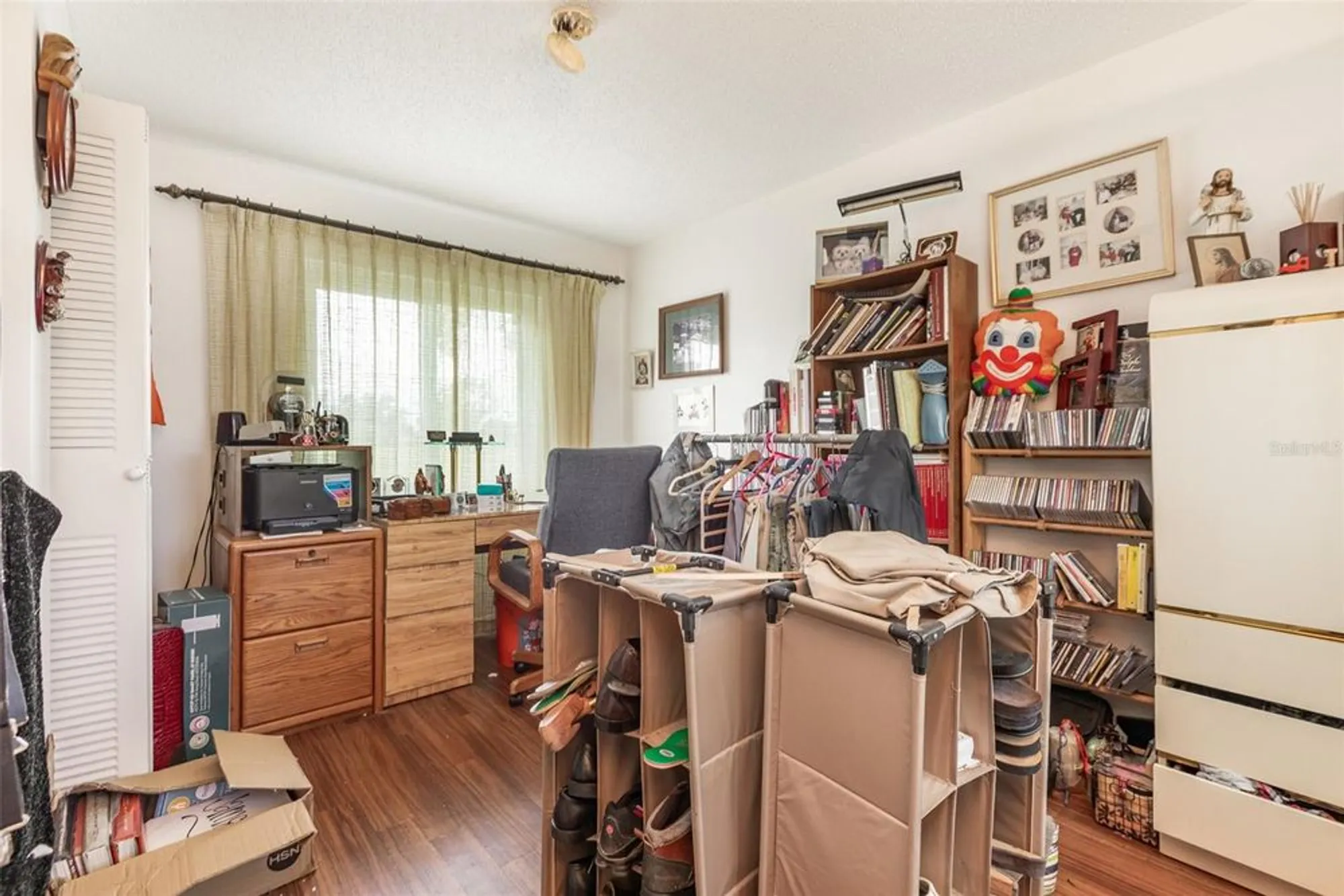 Property Slideshow image 19 of 48 | 305 cranston pl, Sun City Center, FL, 33573