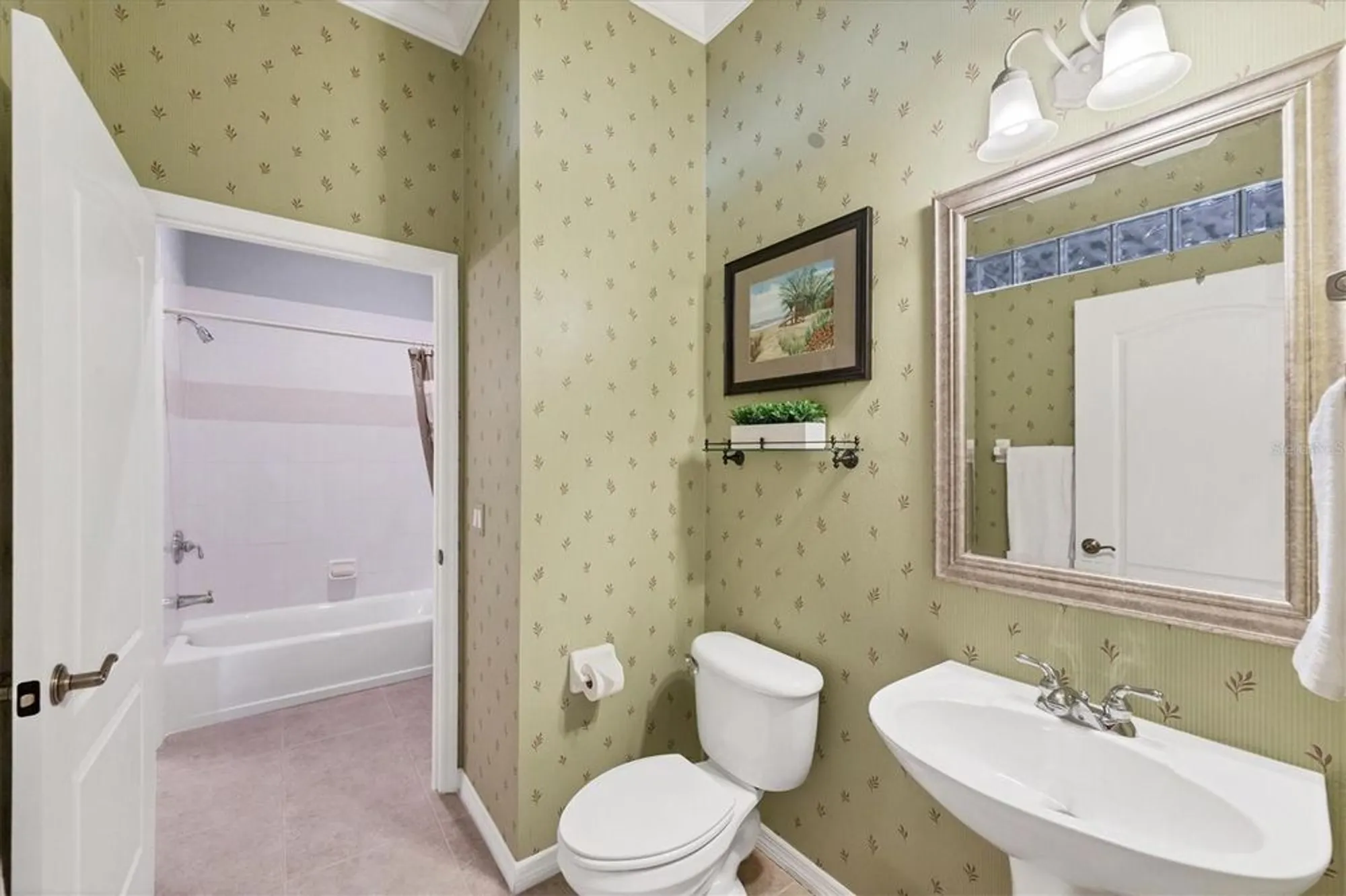 Property Slideshow image 23 of 42 | 1652 monarch dr # 1652, Venice, FL, 34293